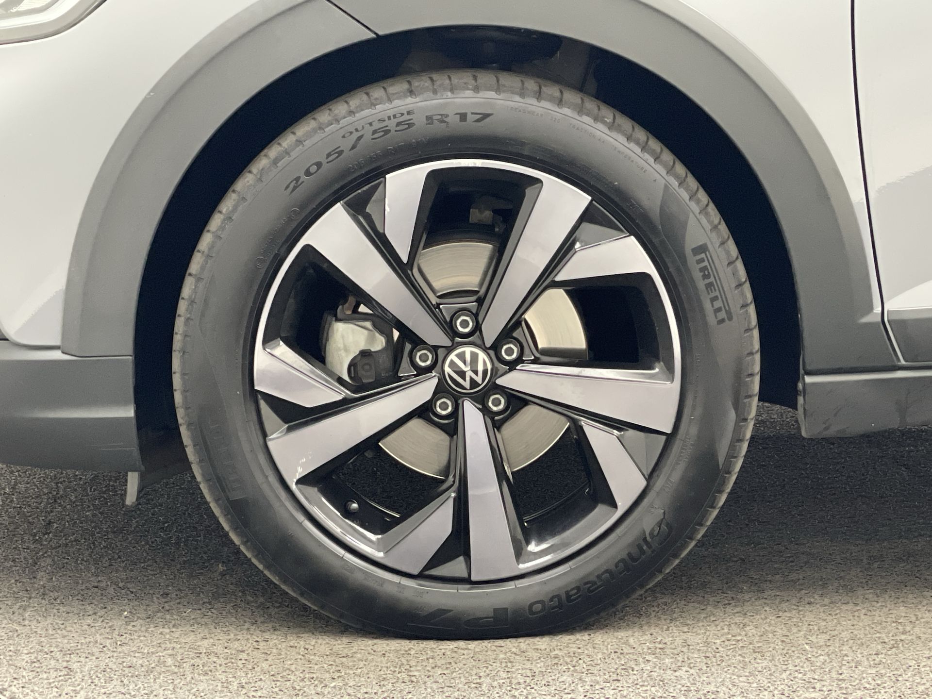 Nivus Highline 1.0 200 TSI Flex Aut.