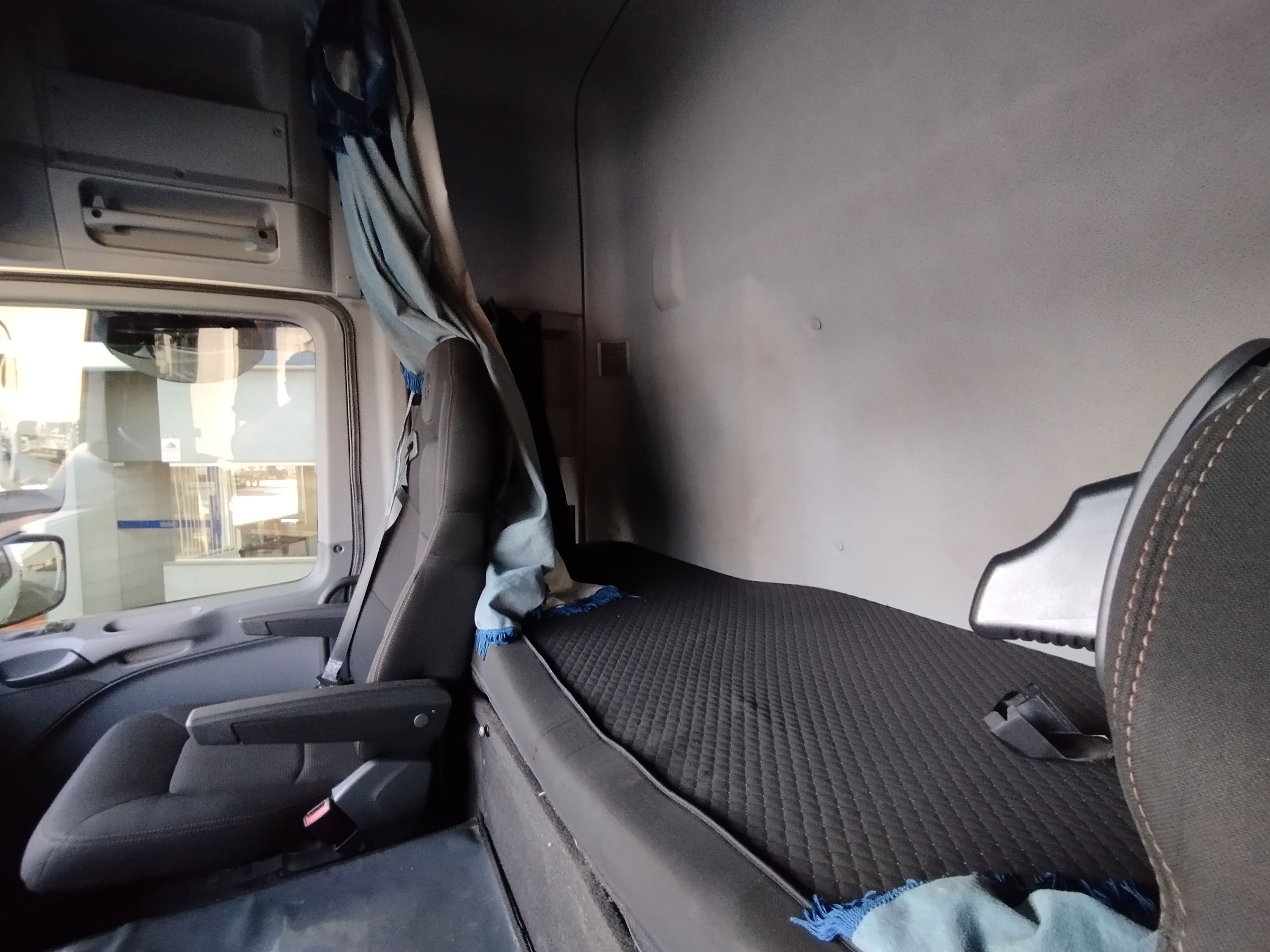 MERCEDES-BENZ-Actros-Actros 2546 LS 6x2 2p (diesel) (E5)