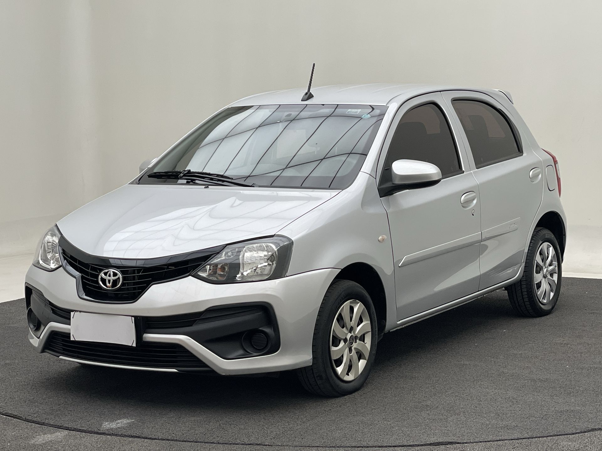 ETIOS X  1.3 Flex 16V 5p Mec.