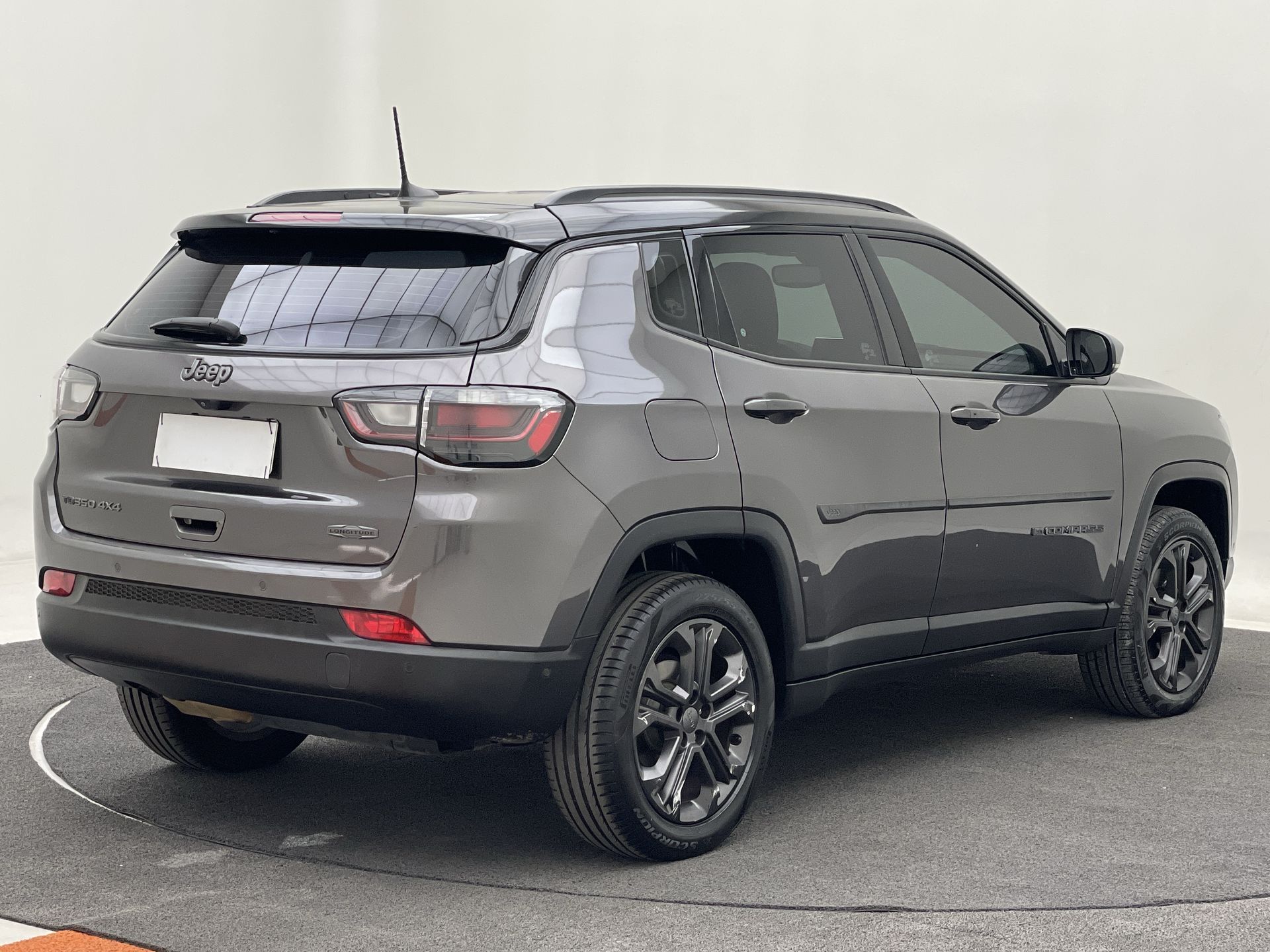 Jeep-COMPASS-COMPASS LONG. TD 350 2.0 4x4 Diesel Aut.