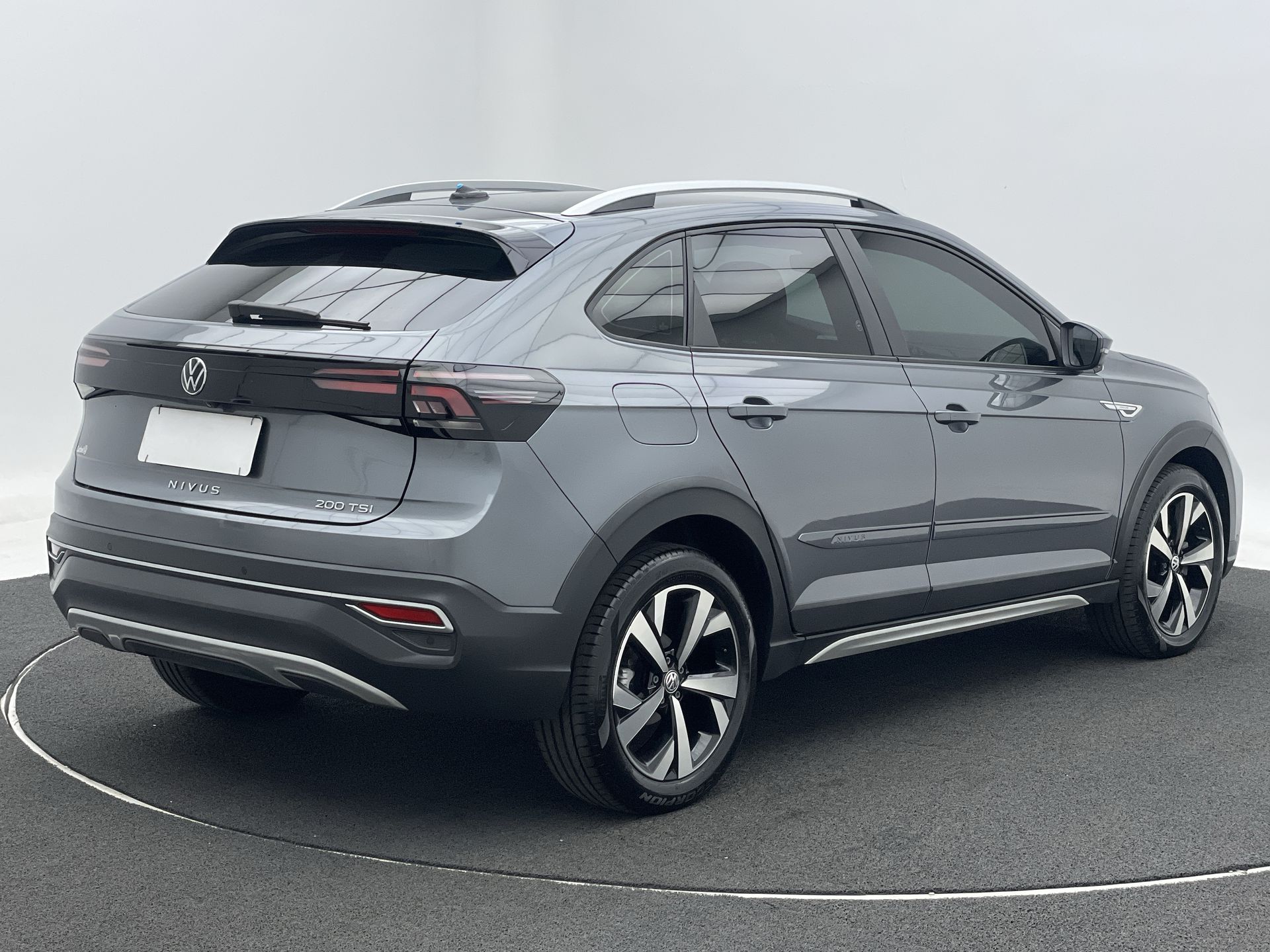 Nivus Highline 1.0 200 TSI Flex Aut.