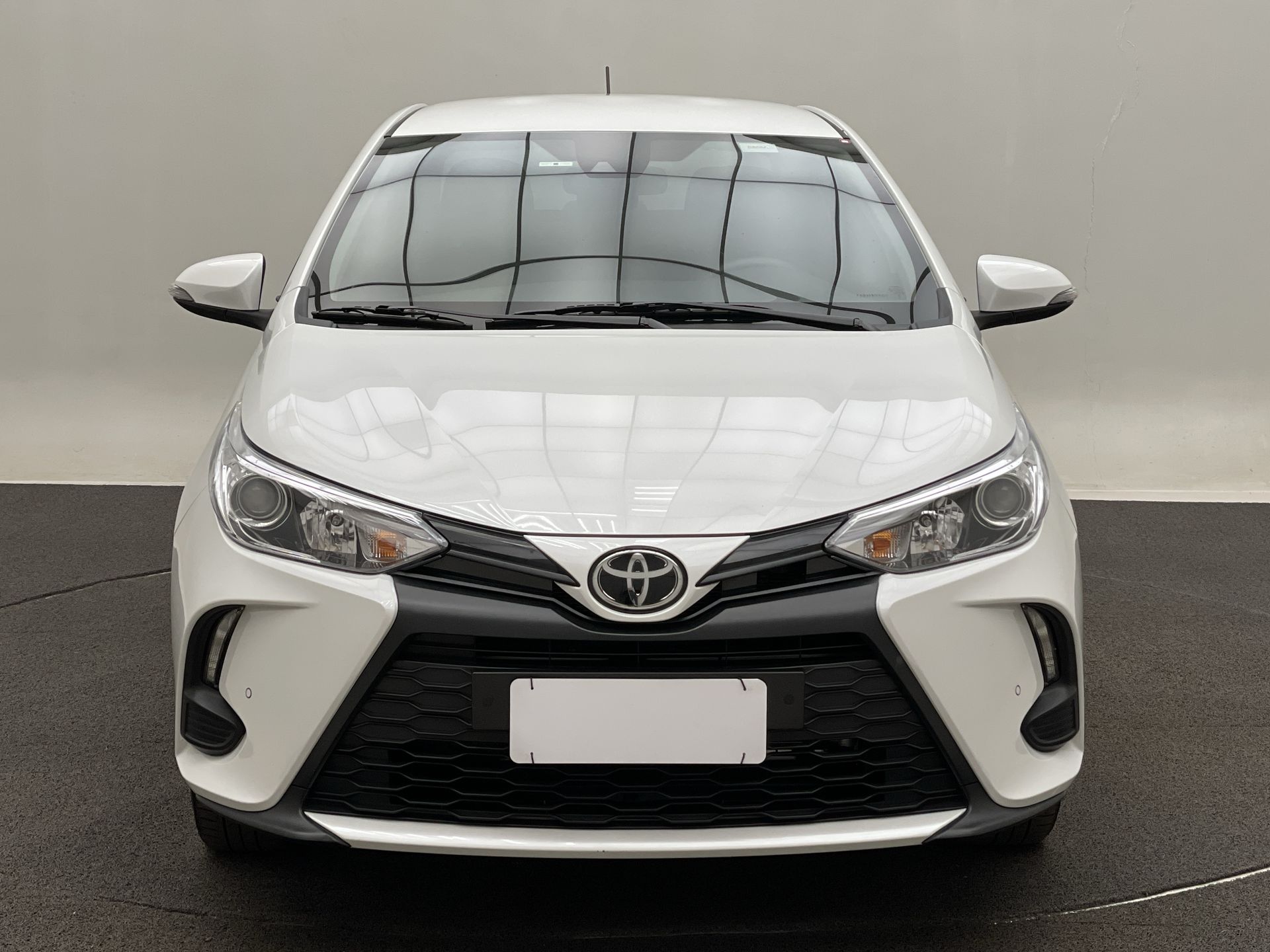Toyota-YARIS-YARIS XS Sedan 1.5 Flex 16V 4p Aut.
