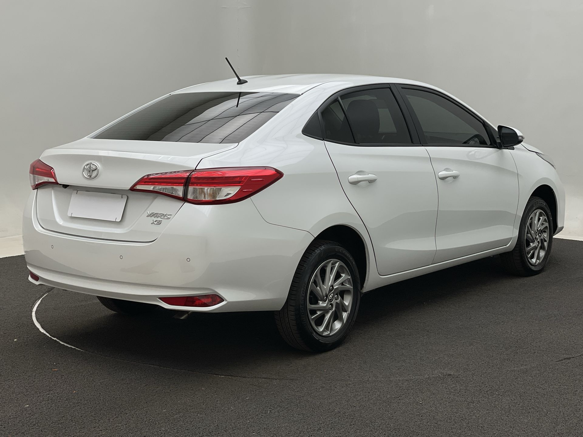 Toyota-YARIS-YARIS XS Sedan 1.5 Flex 16V 4p Aut.