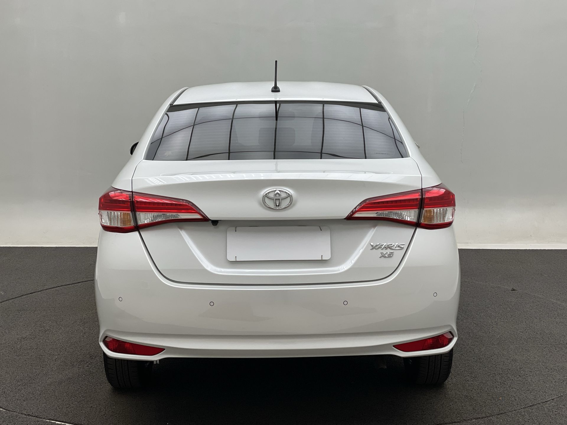 Toyota-YARIS-YARIS XS Sedan 1.5 Flex 16V 4p Aut.