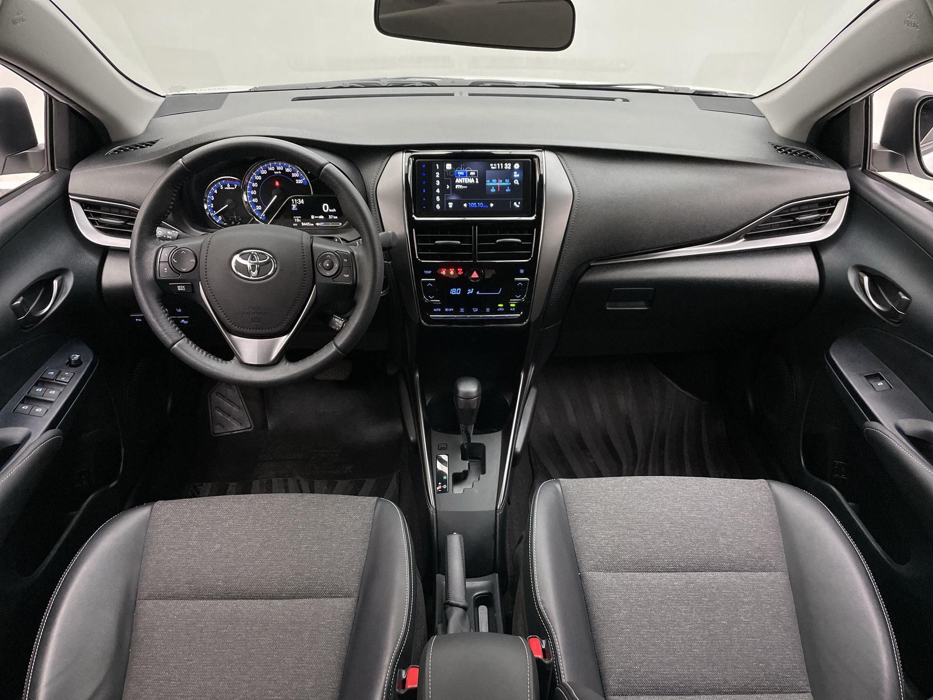 YARIS XS Sedan 1.5 Flex 16V 4p Aut.