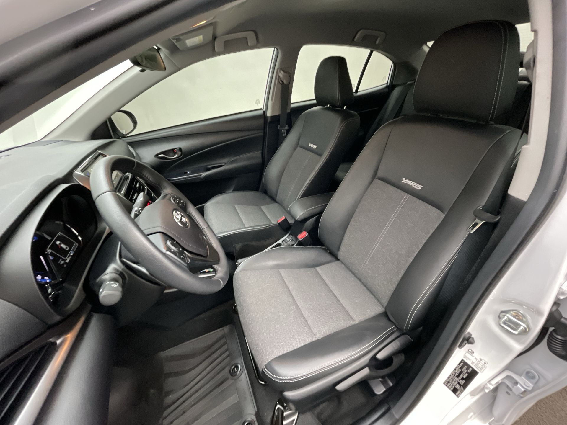 Toyota-YARIS-YARIS XS Sedan 1.5 Flex 16V 4p Aut.