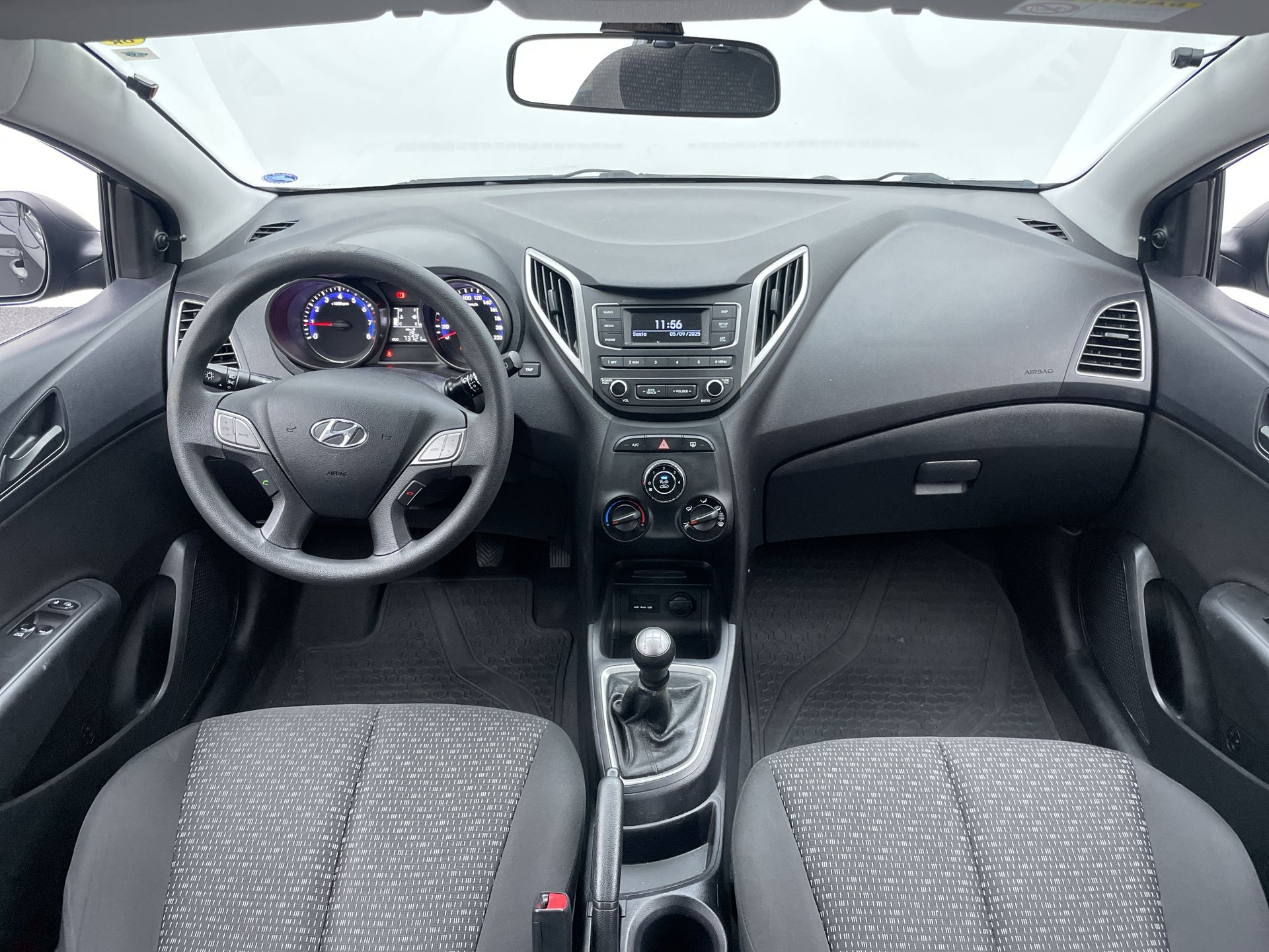 Hyundai-HB20-HB20 Unique 1.0 Flex 12V Mec.