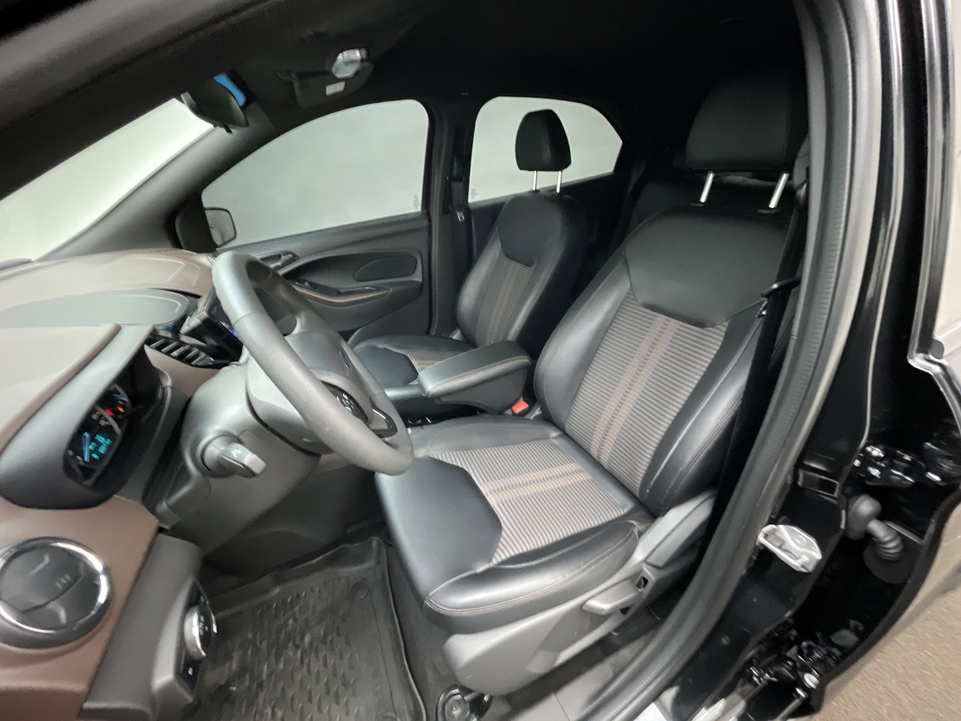 Ka 1.5 FreeStyle 12V Flex 5p Aut.