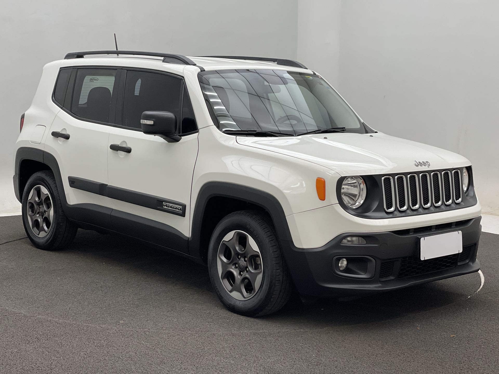 renegade sport 1.8 4x2 flex 16v mec.