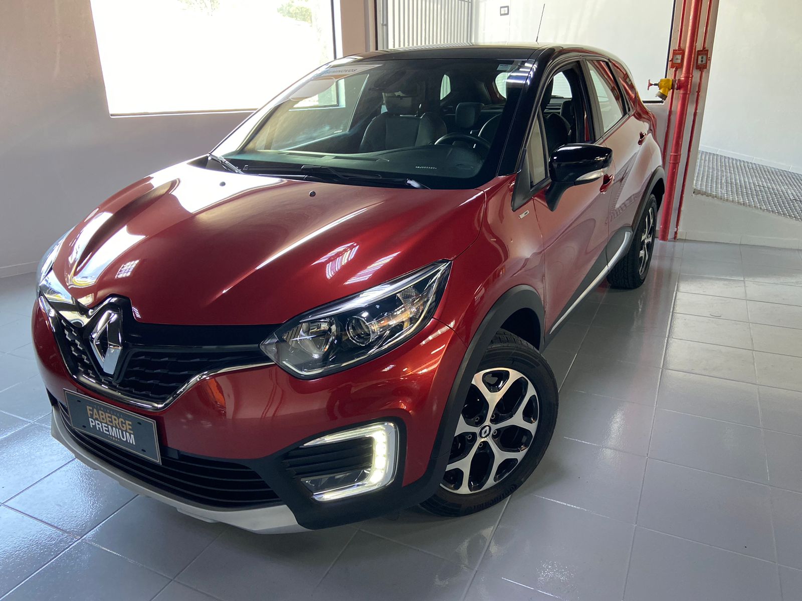CAPTUR Intense Bose 1.6 16V Flex 5p Aut.