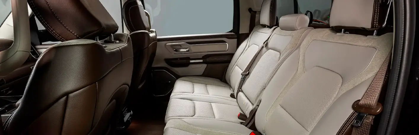 BANCOS TRASEIROS RECLINÁVEIS