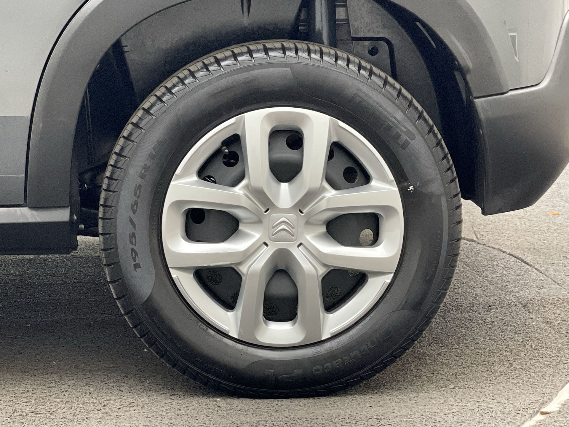 Citroën-C3-C3 Live Pack 1.0 Flex 6V 5p Mec.