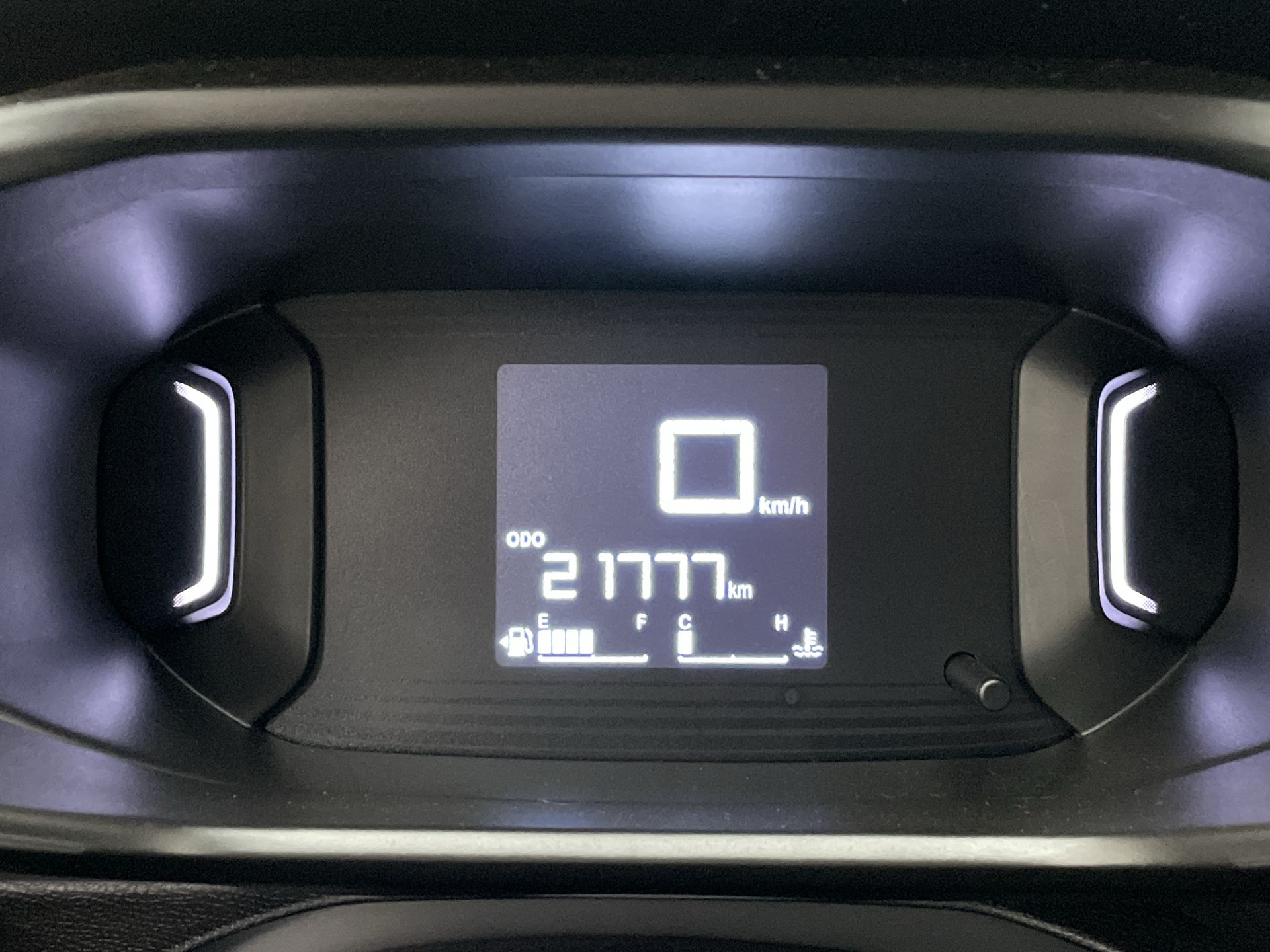 Citroën-C3-C3 Live Pack 1.0 Flex 6V 5p Mec.