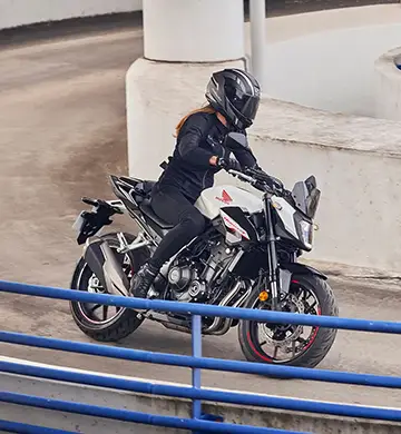 Hornet 500