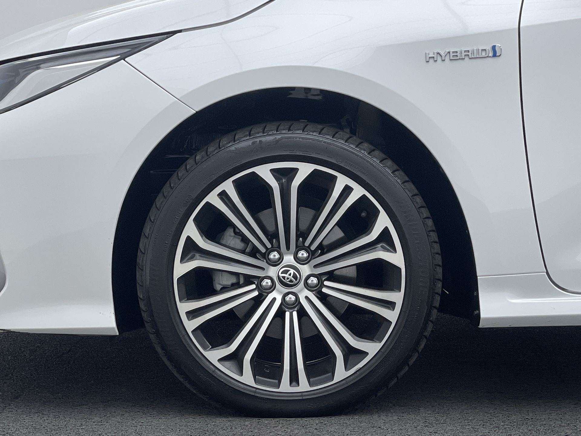 Toyota-COROLLA-Corolla Altis Hybrid 1.8 16V Flex Aut.