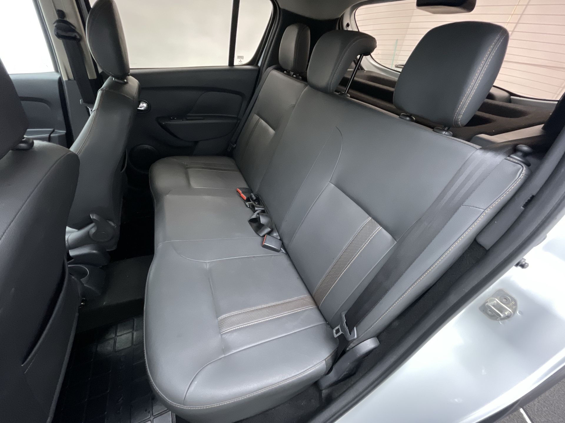 sandero stepway hi-power 1.6 8v 5p
