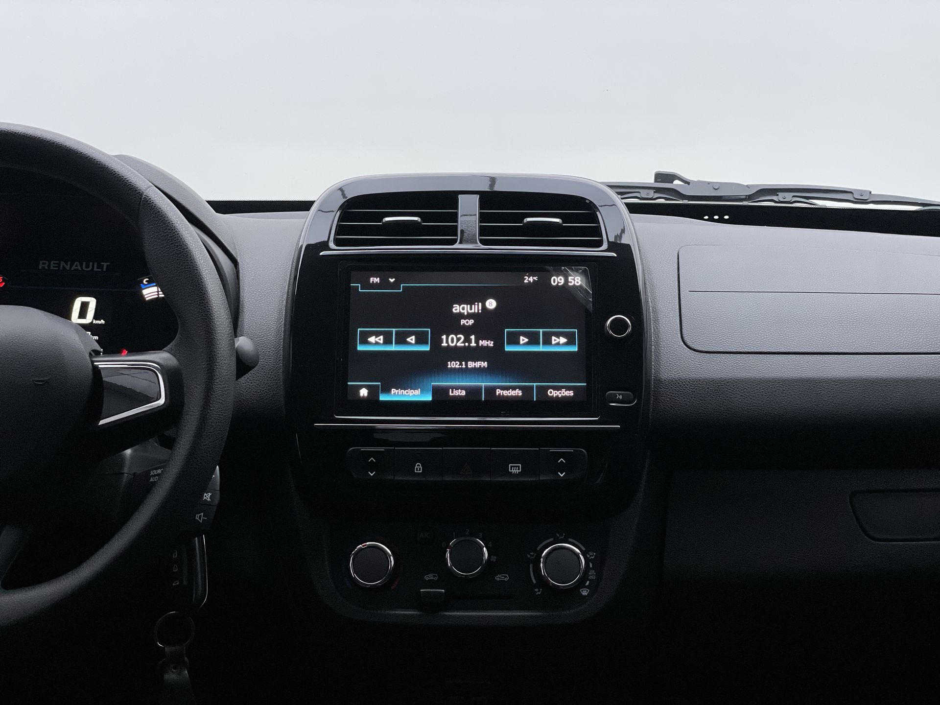 Renault-KWID-KWID OUTSIDER 1.0 Flex 12V 5p Mec.