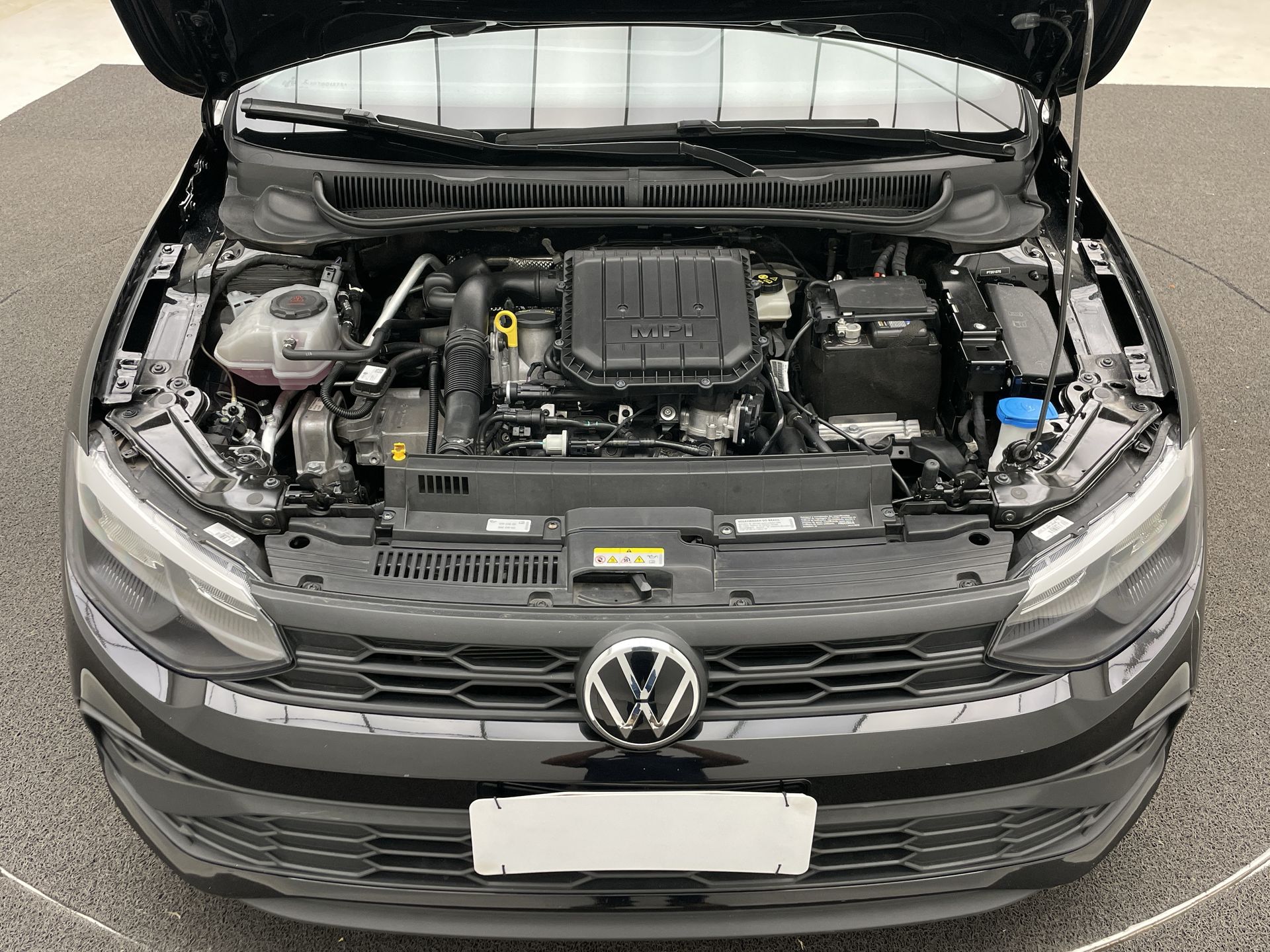 Polo Track 1.0 Flex 12V 5p
