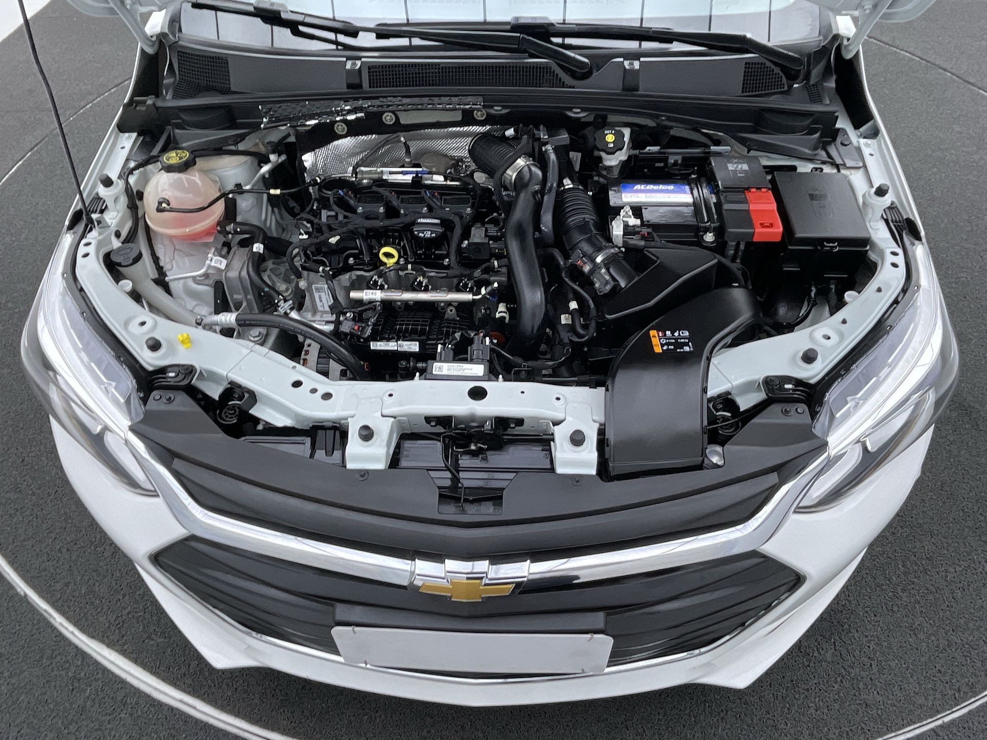 GM - Chevrolet-ONIX-ONIX HATCH PREM. 1.0 12V TB Flex 5p Aut.