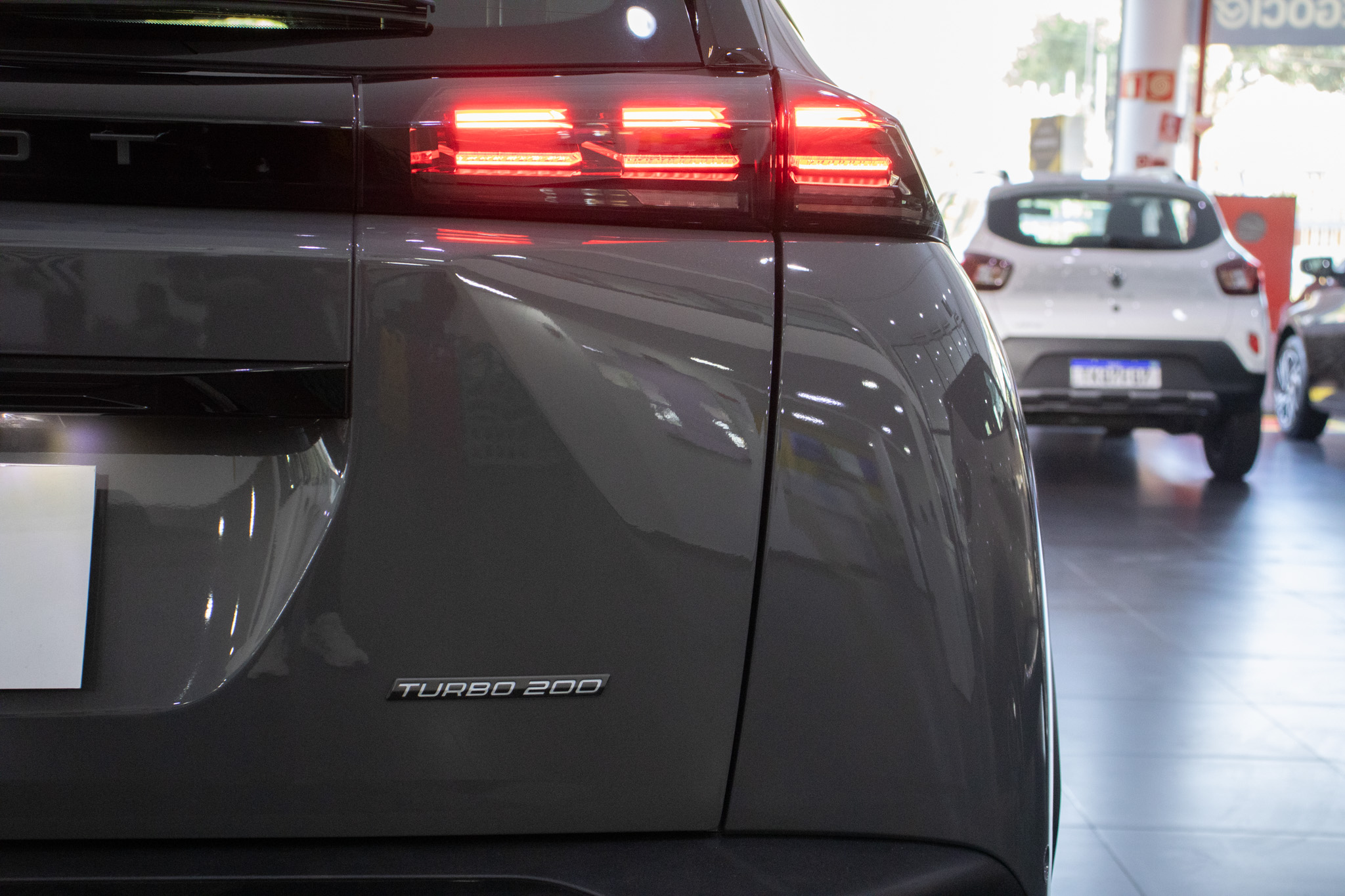 Peugeot-2008-2008 GT 1.0 Turbo Flex 5p Aut.