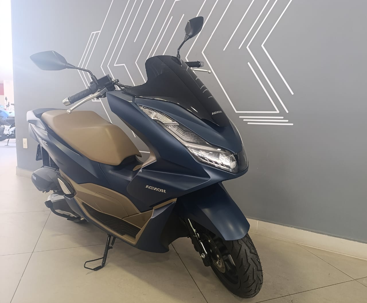 PCX 160 DLX