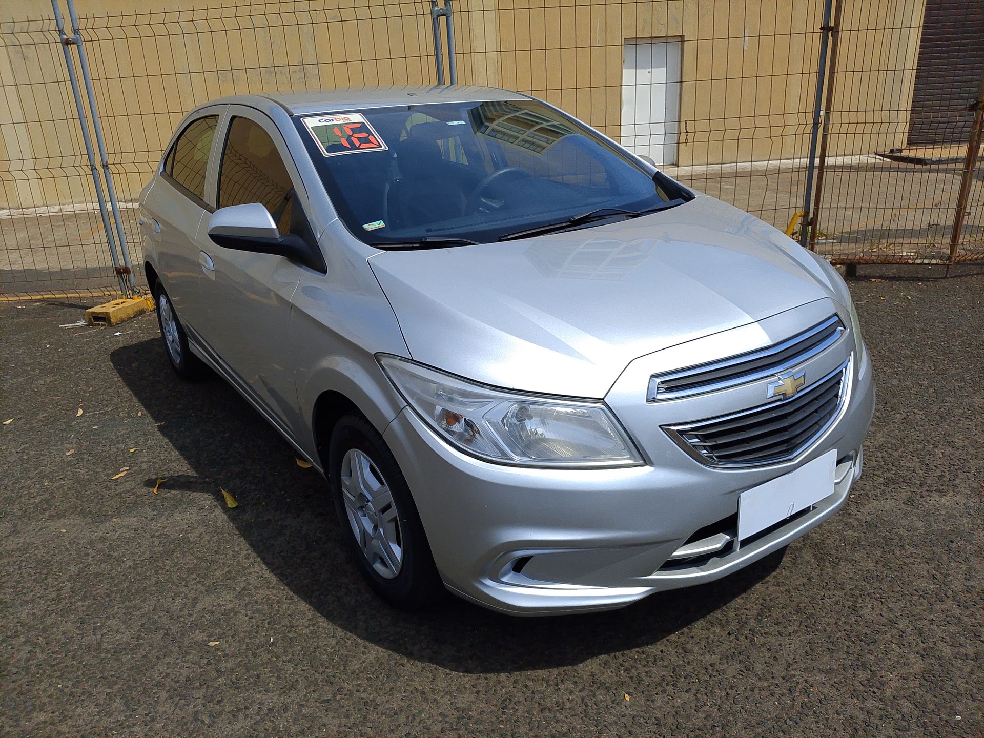 GM - Chevrolet-ONIX-ONIX HATCH LT 1.0 8V FlexPower 5p Mec.