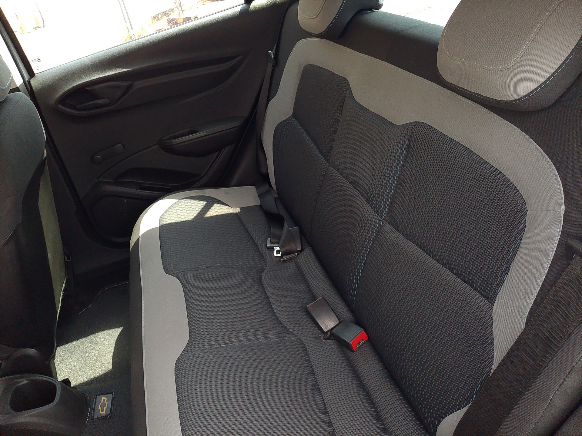 GM - Chevrolet-ONIX-ONIX HATCH LT 1.0 8V FlexPower 5p Mec.