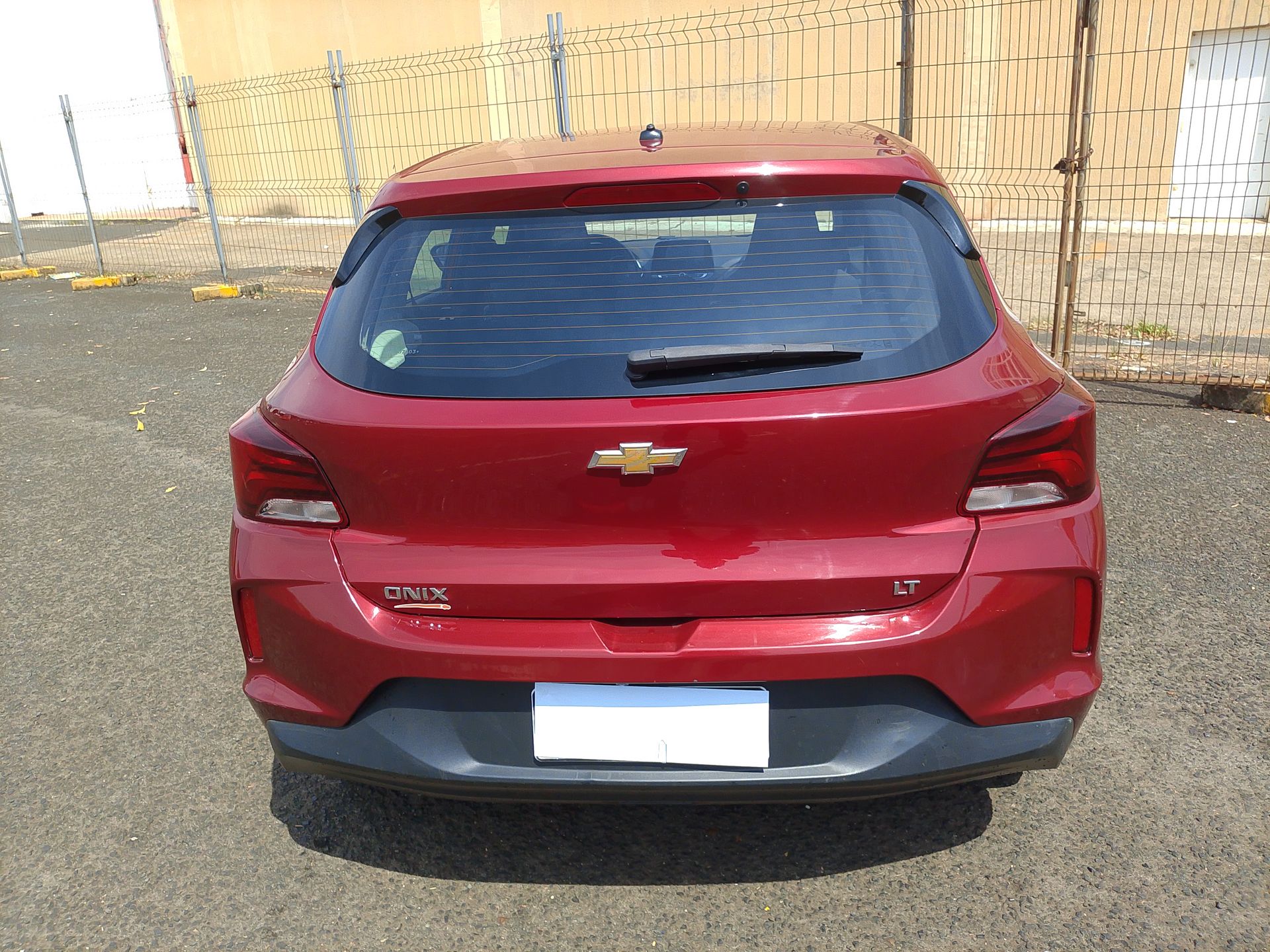 ONIX HATCH LT 1.0 12V Flex 5p Mec.