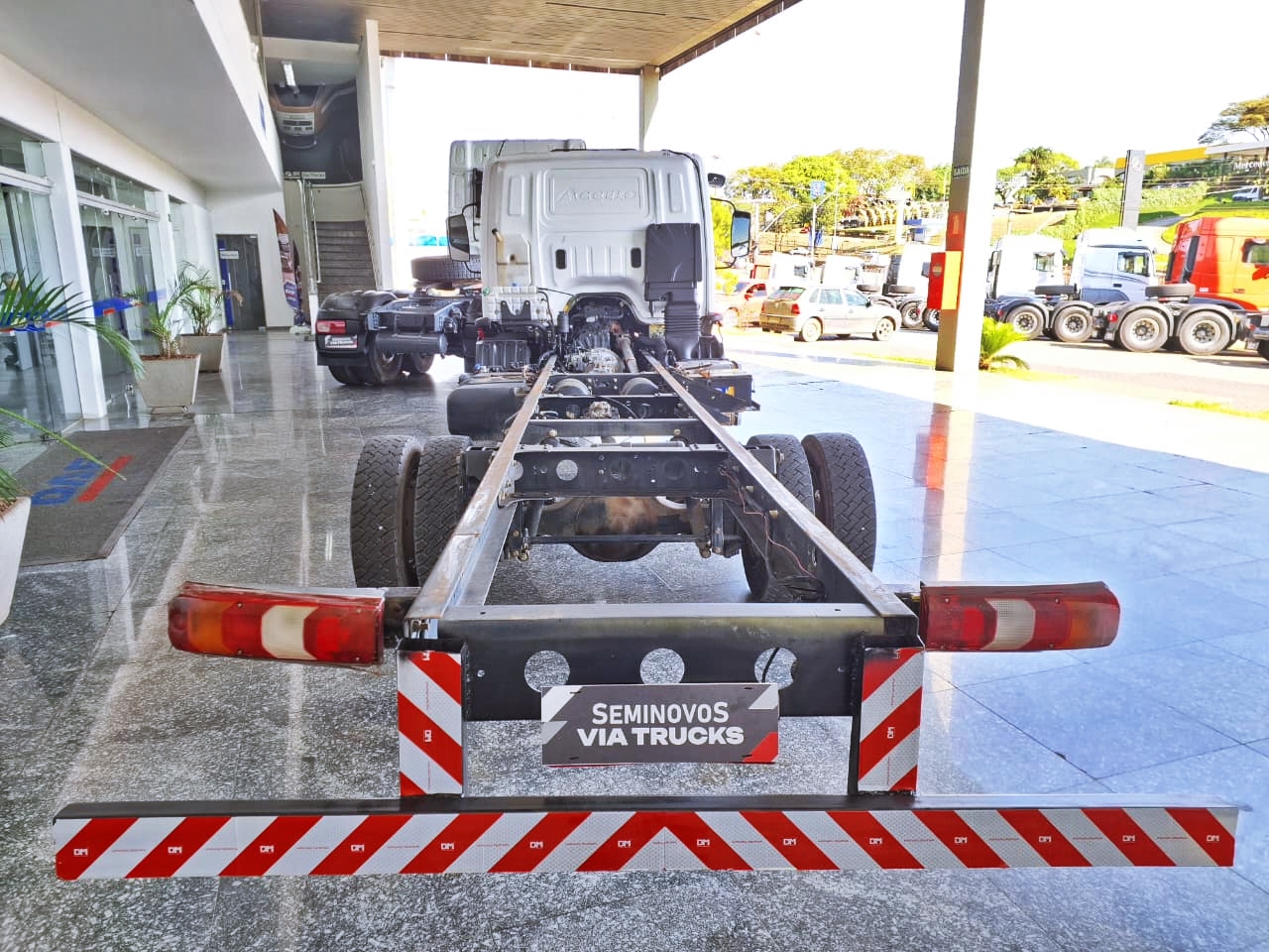 MERCEDES-BENZ-Accelo-Accelo 815 2p (diesel) (E5)