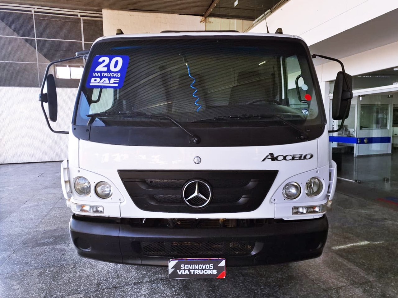MERCEDES-BENZ-Accelo-Accelo 815 2p (diesel) (E5)