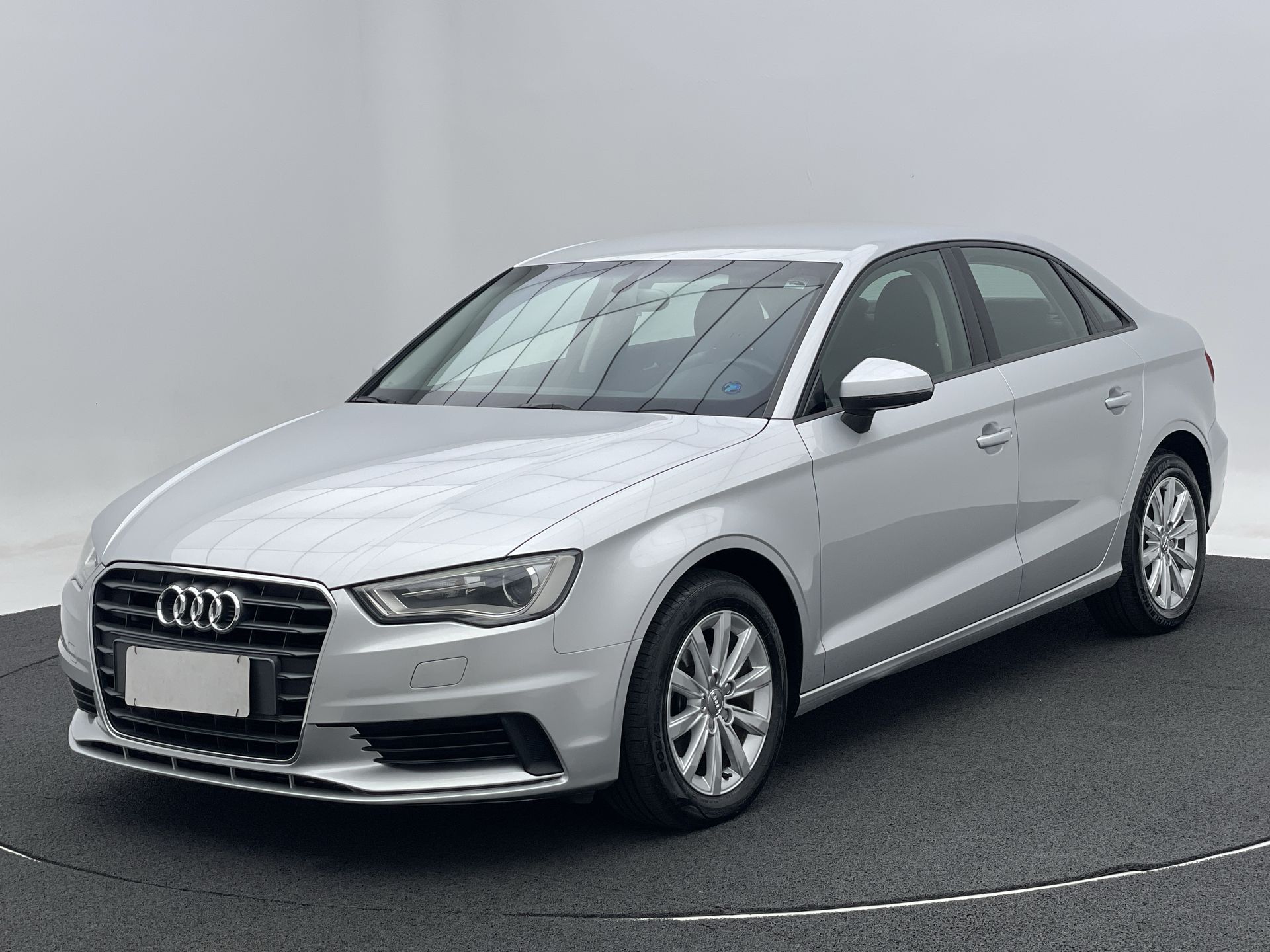 Audi-A3-A3 Sedan 1.4/ Attra. 16V TB FSI S-tronic