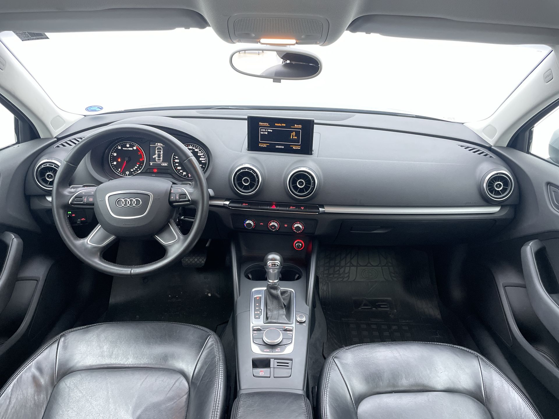 Audi-A3-A3 Sedan 1.4/ Attra. 16V TB FSI S-tronic