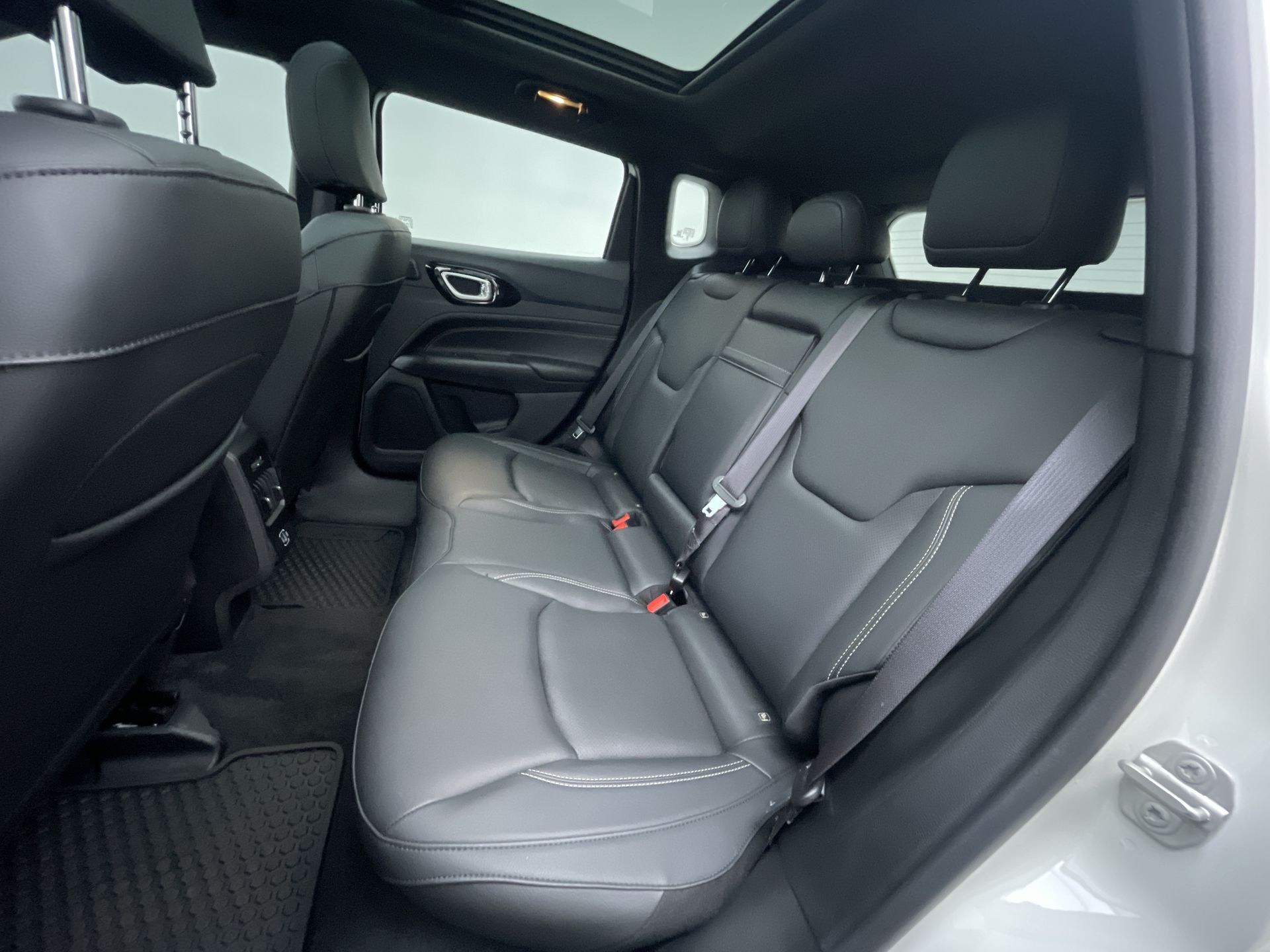 Jeep-COMPASS-COMPASS S T270 1.3 TB 4x2 Flex Aut.