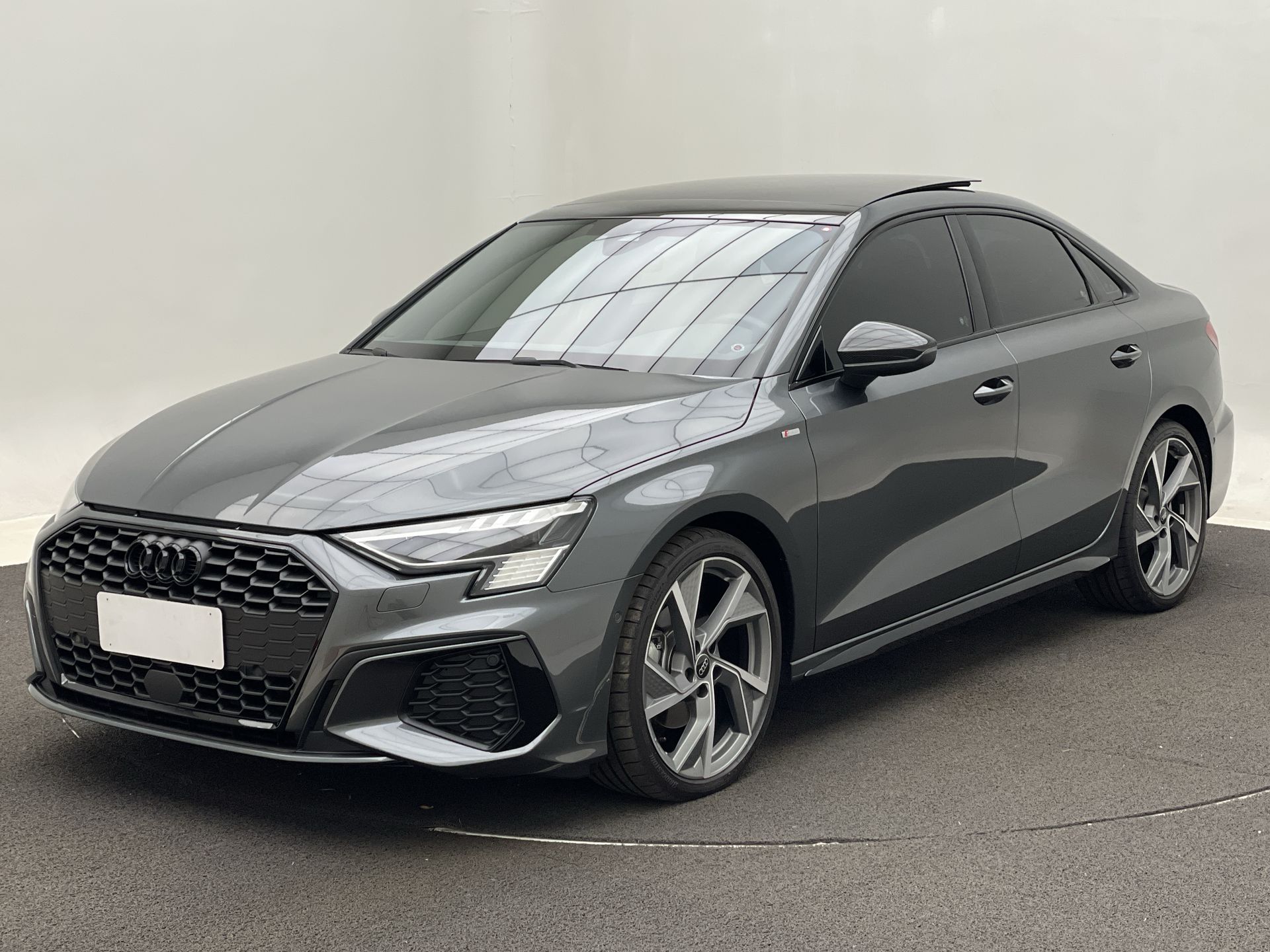 A3 Sed.Perf. Black 2.0 TFSI S-tr. (Hib.)