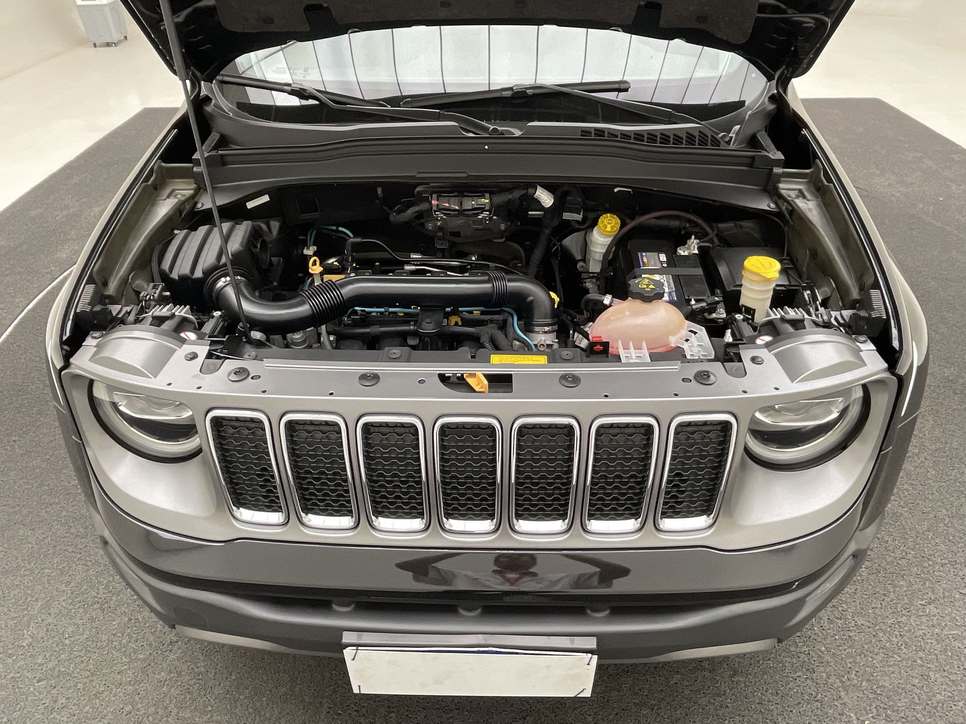 Jeep-RENEGADE-Renegade Limited 1.8 4X2 Flex 16V Aut.