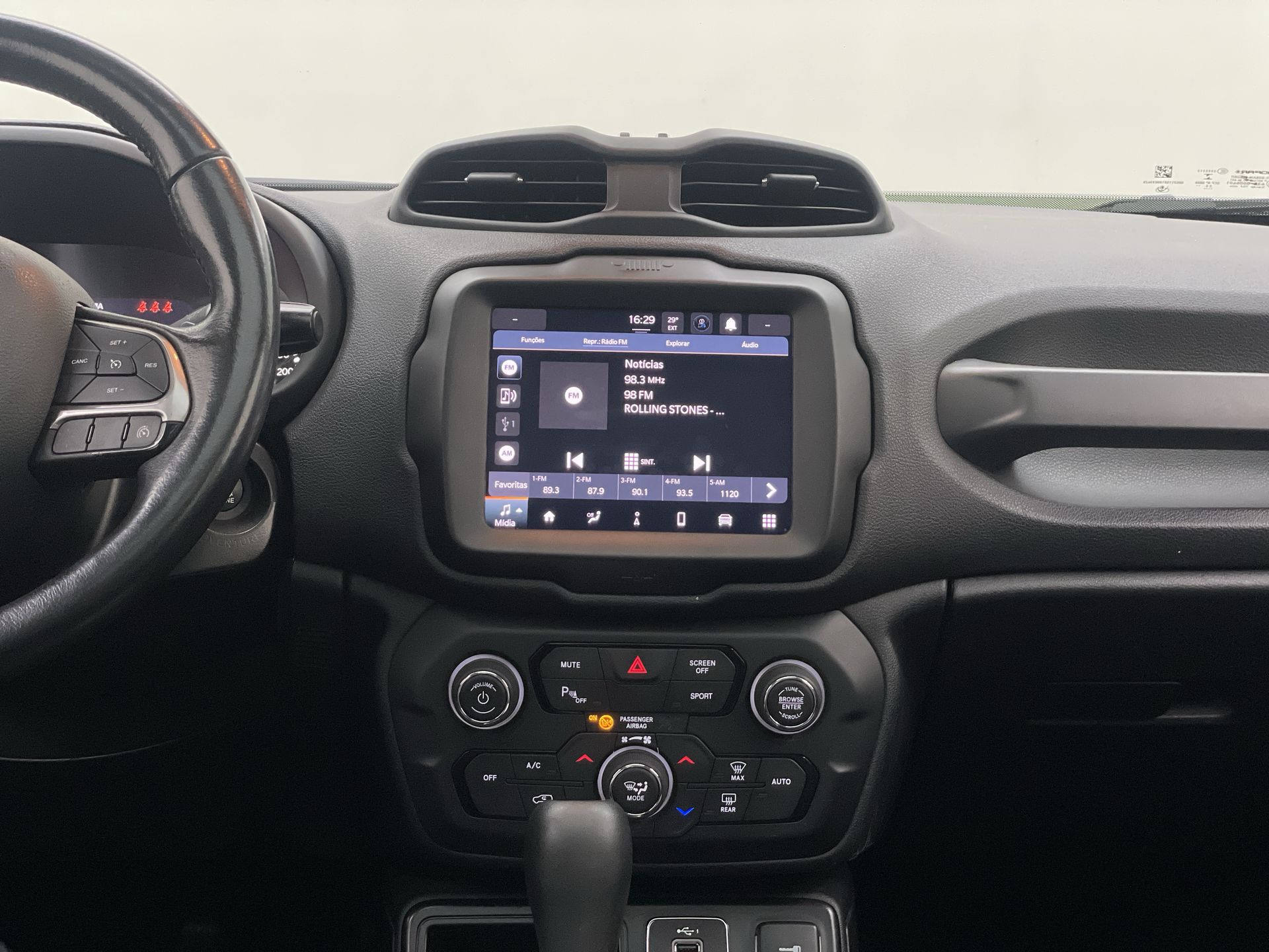 Jeep-RENEGADE-Renegade Limited 1.8 4X2 Flex 16V Aut.