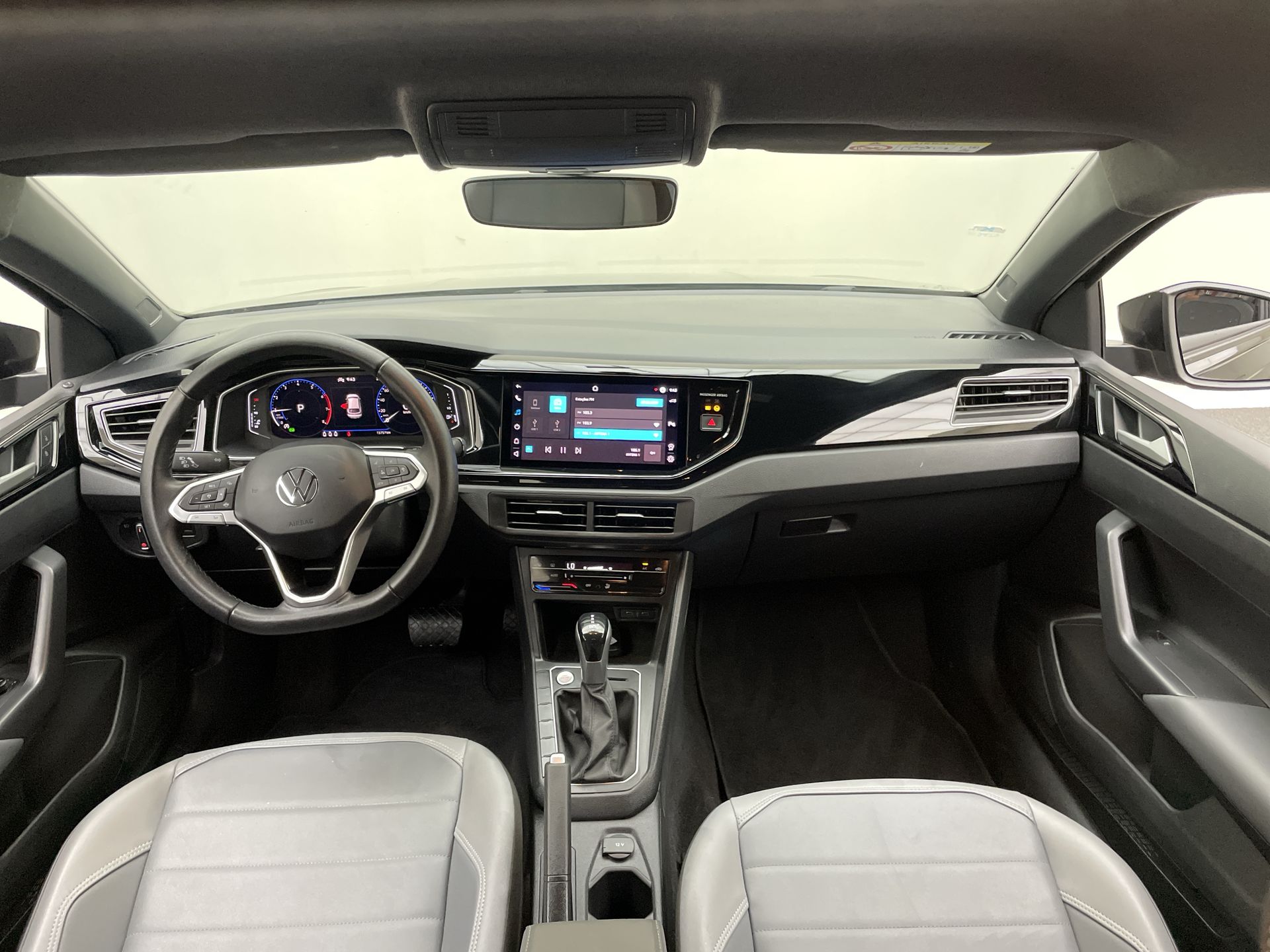 Nivus Highline 1.0 200 TSI Flex Aut.
