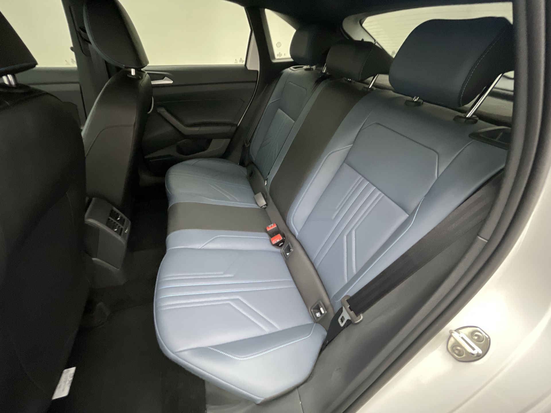 Nivus Highline 1.0 200 TSI Flex Aut.