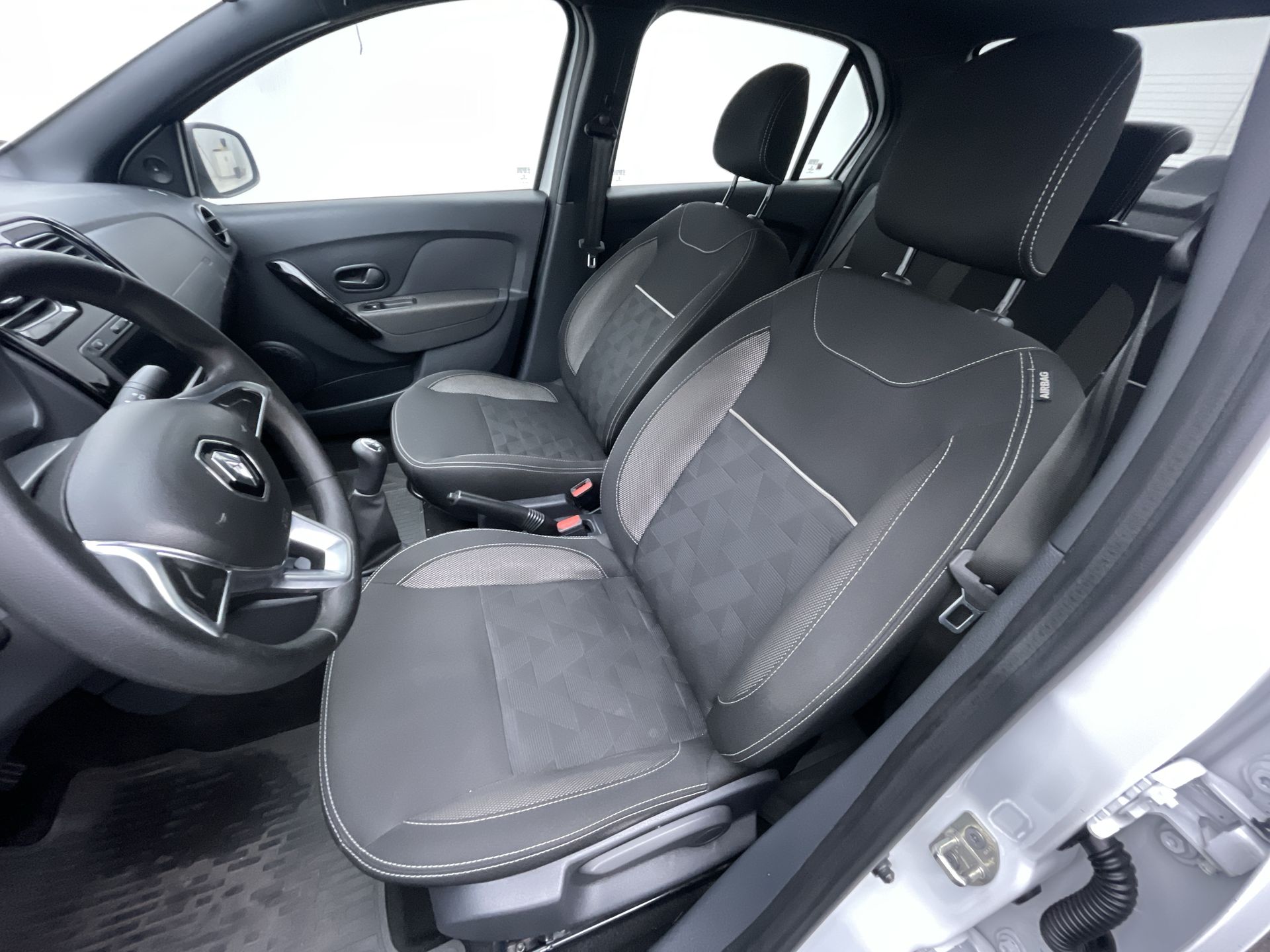 Renault-LOGAN-LOGAN Zen Flex 1.0 12V 4p Mec.