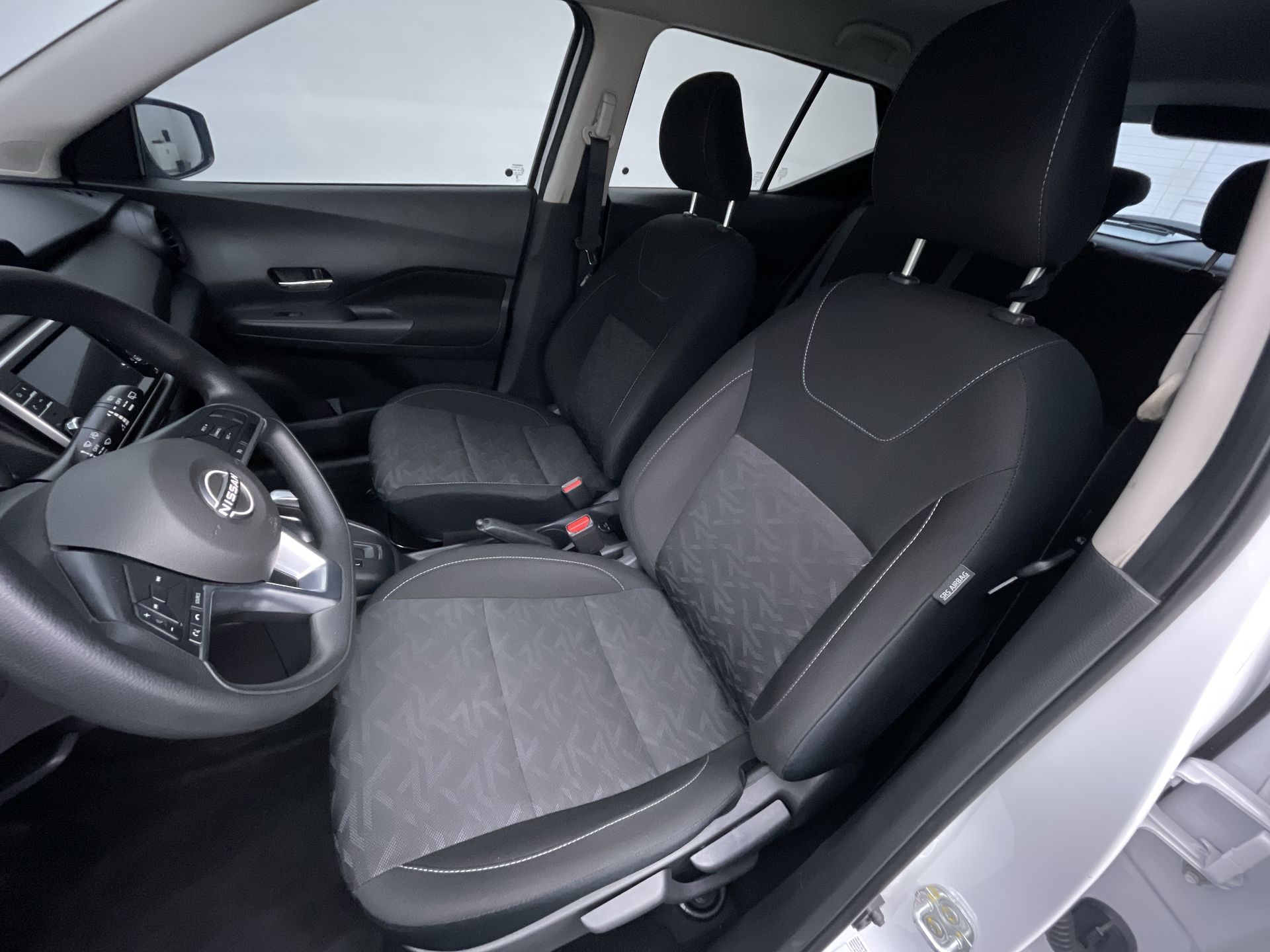 KICKS Sense 1.6 16V Flex Aut.