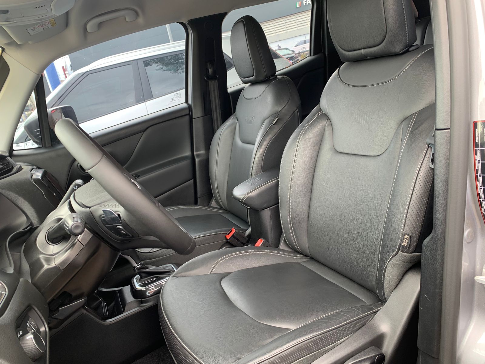 Jeep-RENEGADE-Renegade Long. T270 1.3 TB 4x2 Flex Aut.