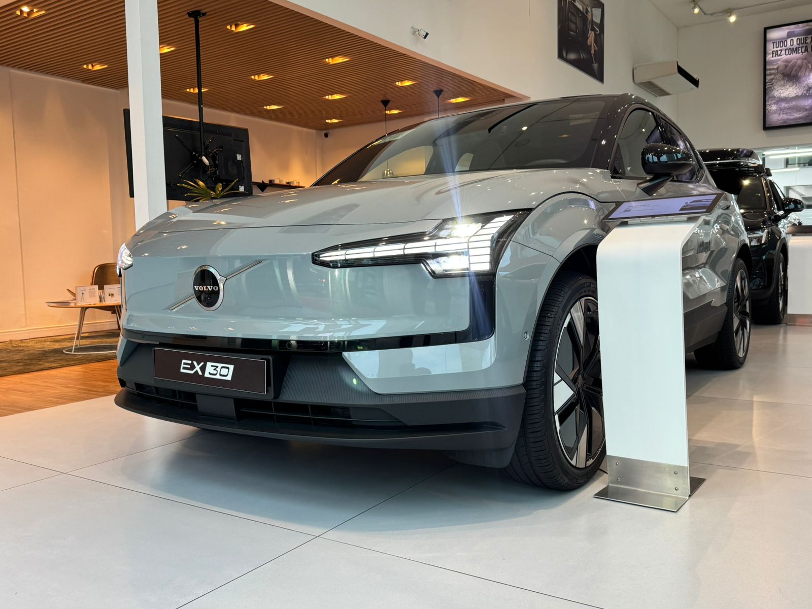 Volvo-EX30-EX30 E60 Ultra (Elétrico)