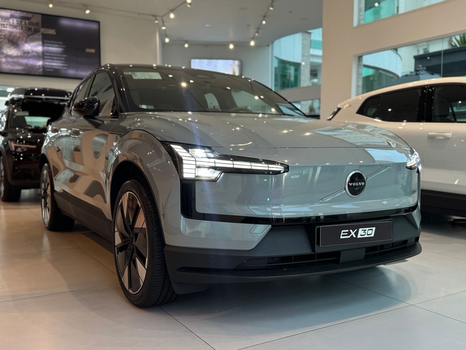 Volvo-EX30-EX30 E60 Ultra (Elétrico)