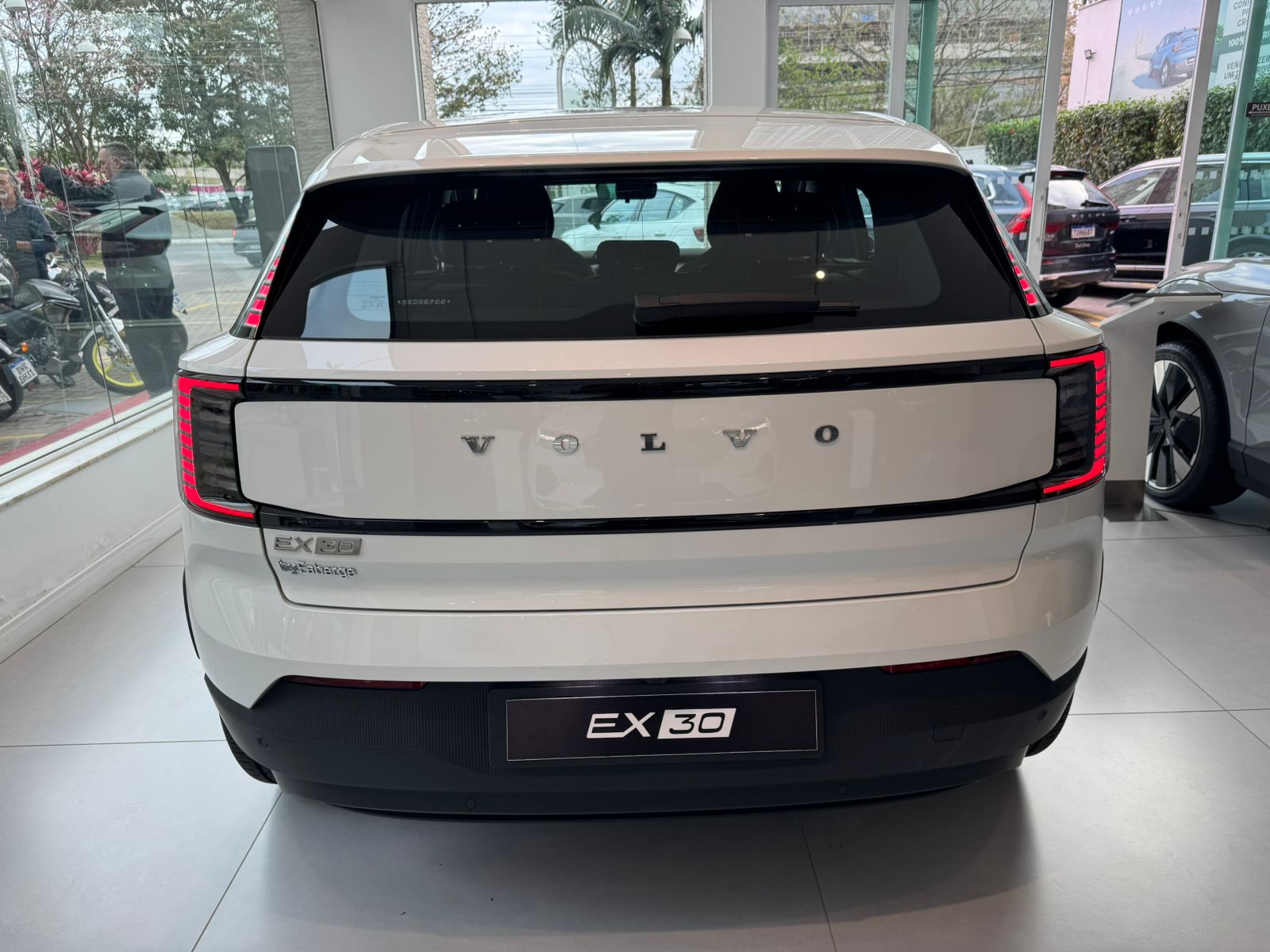 Volvo-EX30-EX30 E40 Core (Elétrico)