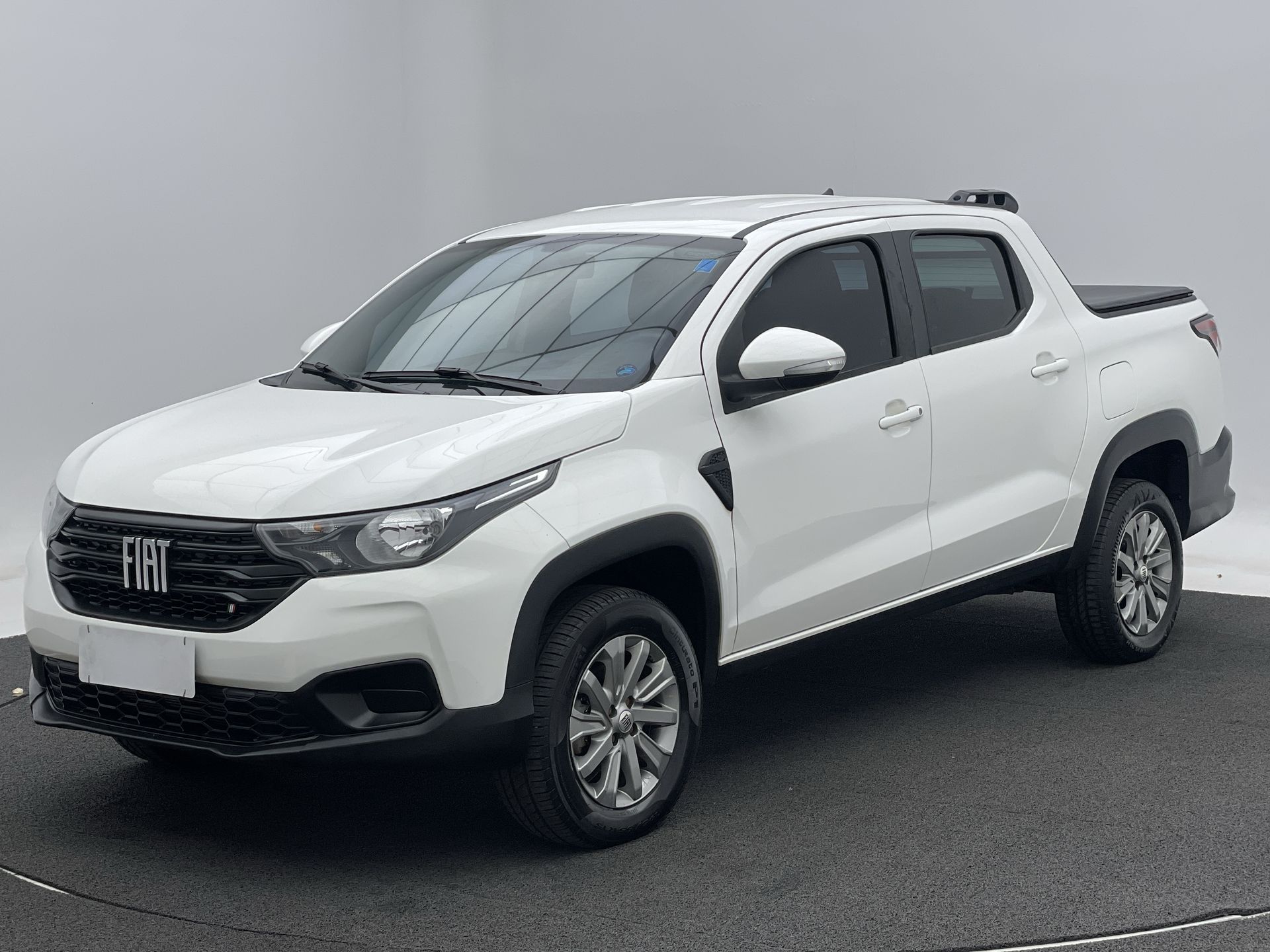 Strada Freedom 1.3 Flex 8V CD