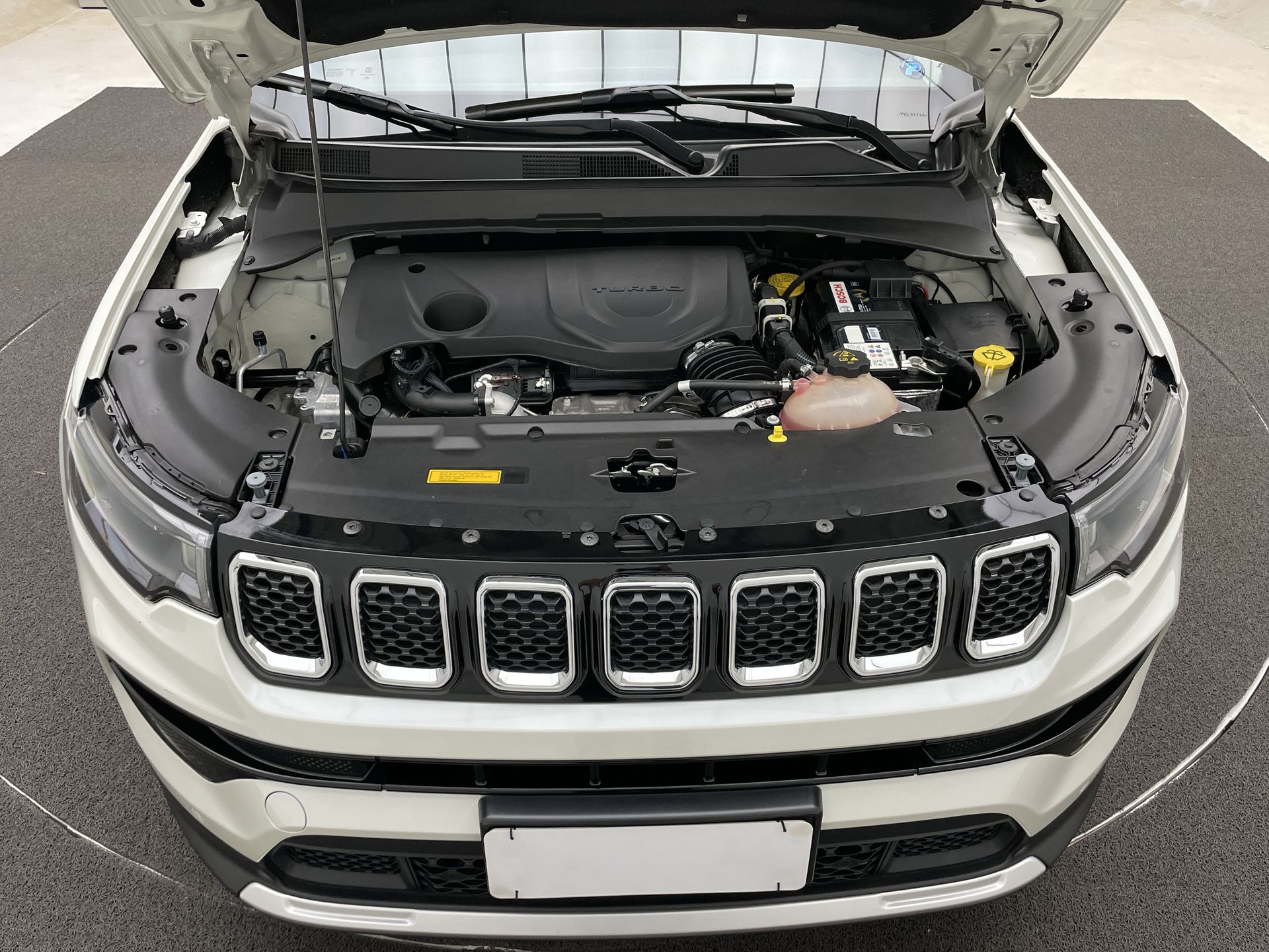 Jeep-COMPASS-COMPASS LONG. T270 1.3 TB 4x2 Flex Aut.