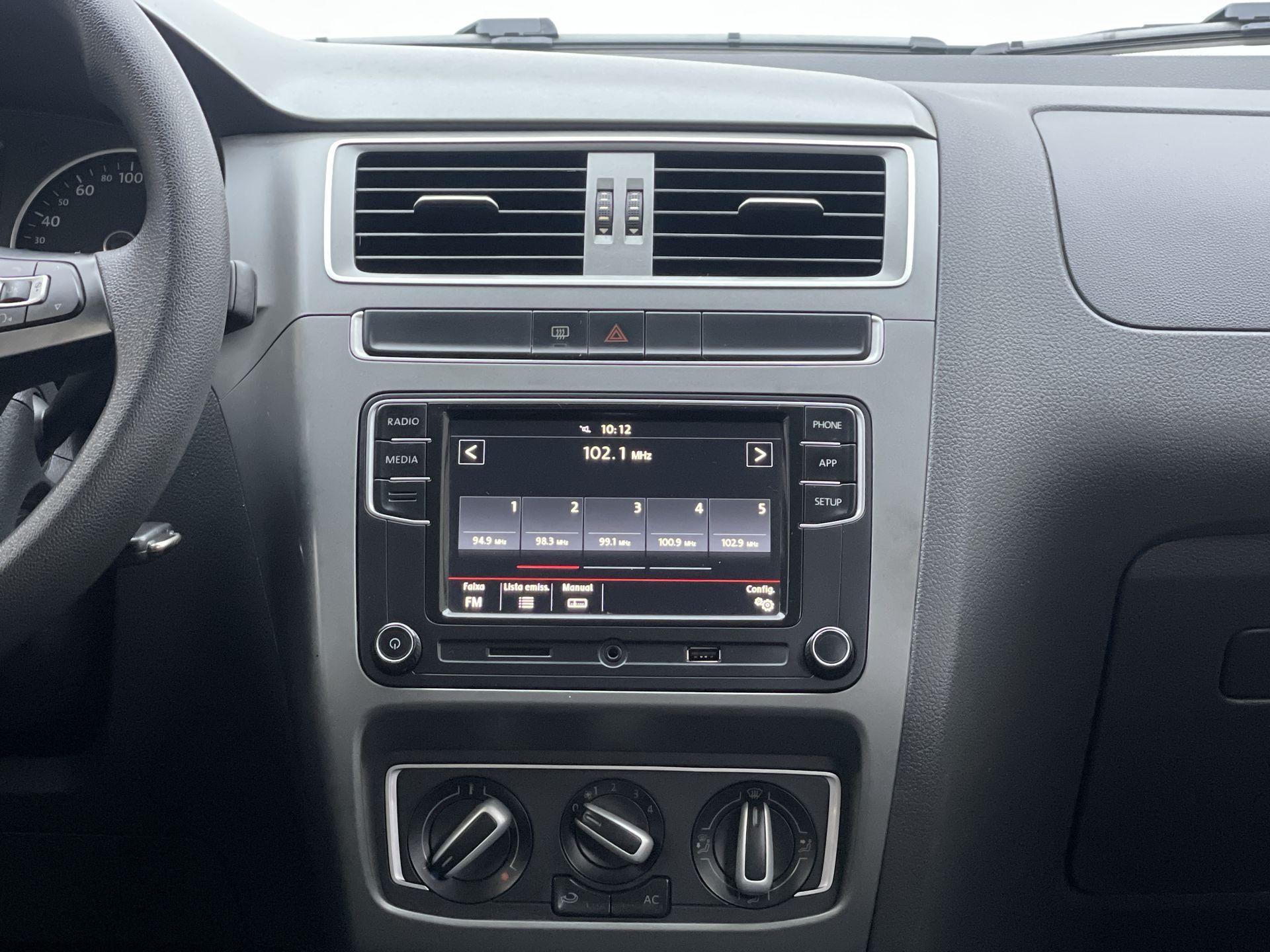 VW - Volkswagen-Fox-Fox Connect 1.6 Flex 8V 5p