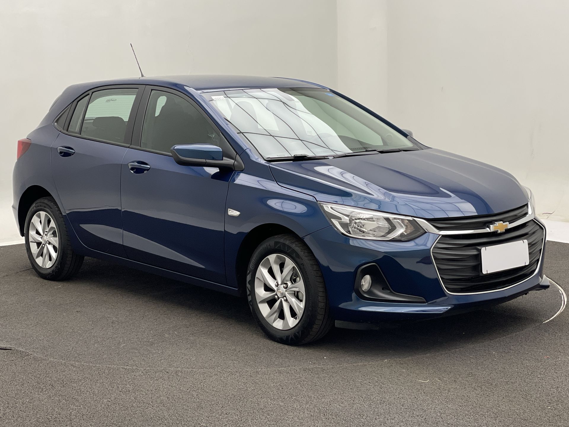 GM - Chevrolet-ONIX-ONIX HATCH LTZ 1.0 12V TB Flex 5p Mec.
