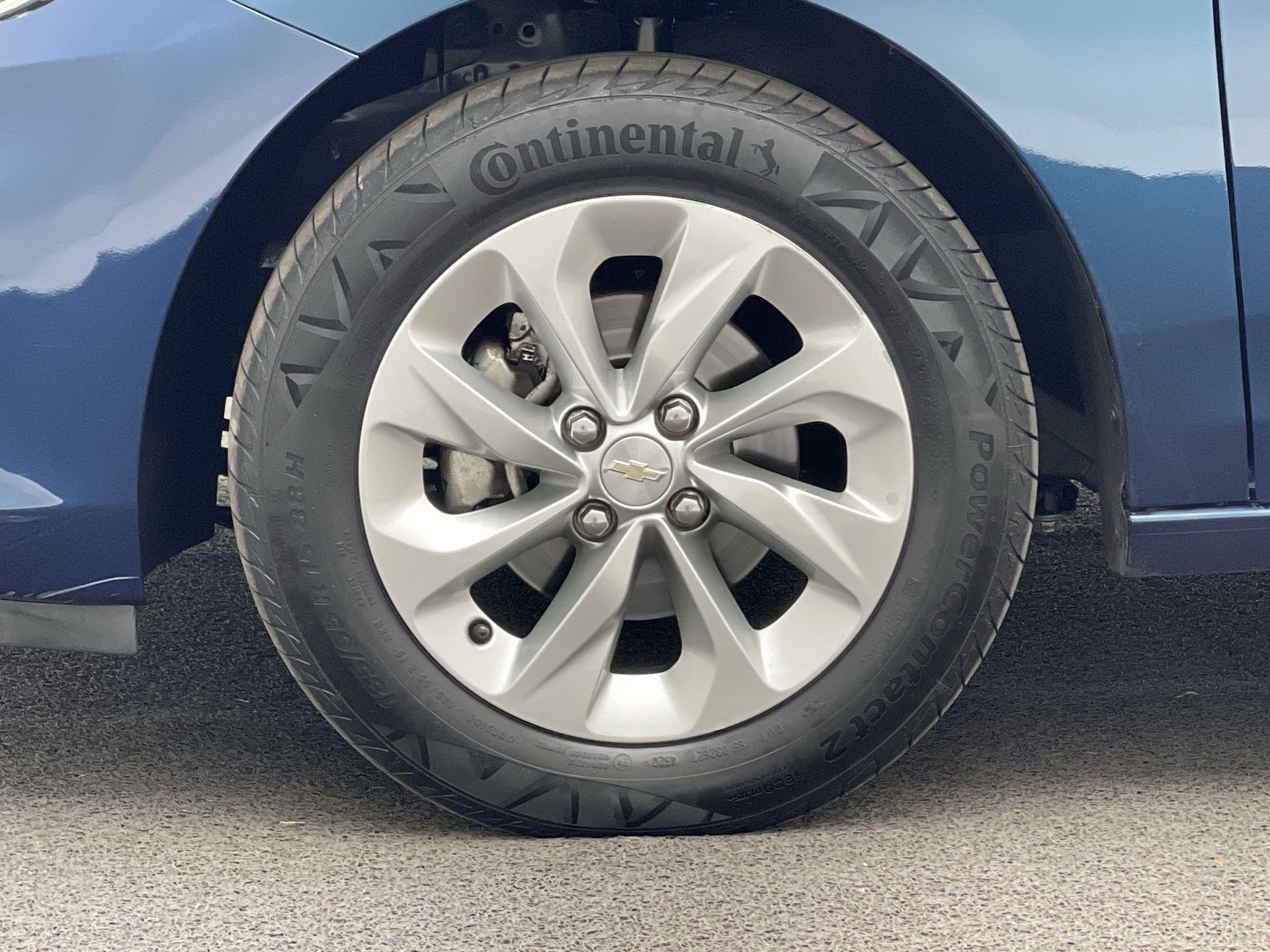 GM - Chevrolet-ONIX-ONIX HATCH LTZ 1.0 12V TB Flex 5p Mec.