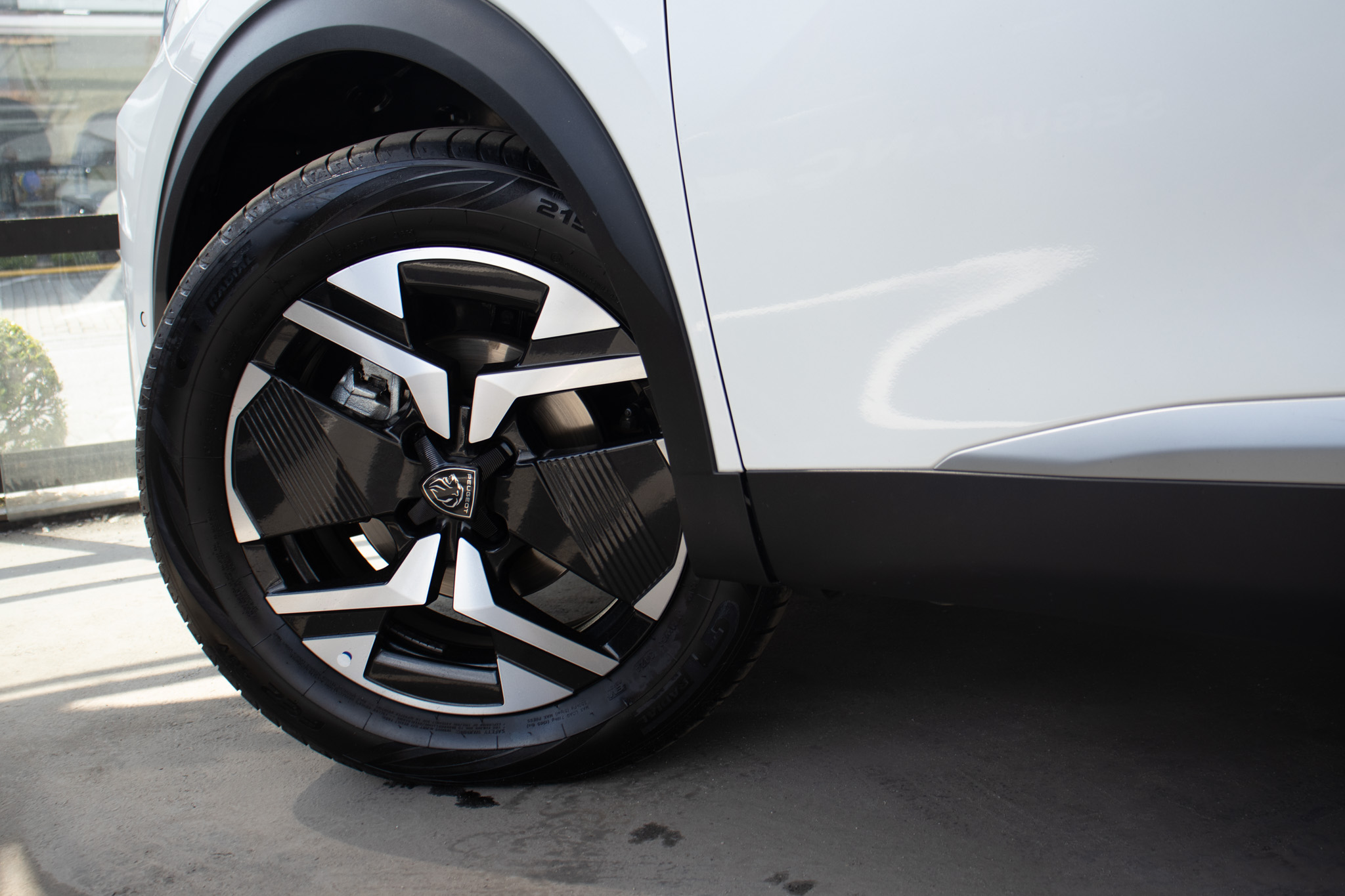 Peugeot-2008-2008 Allure 1.0 Turbo Flex 5p Aut.